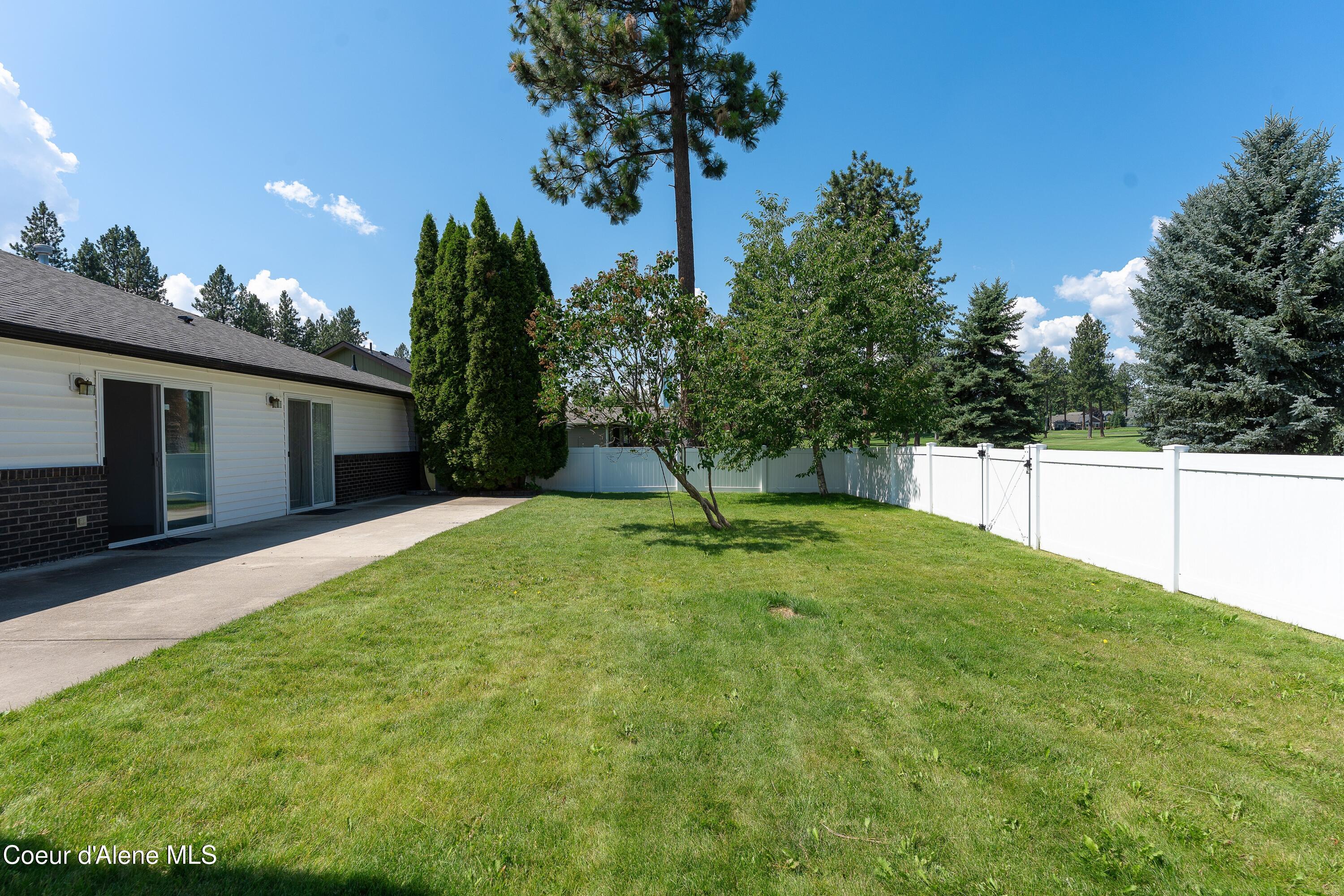 541 E Sand Wedge Dr