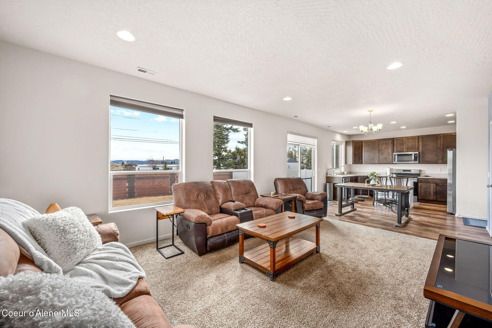 3664 W BELGRAVE WAY