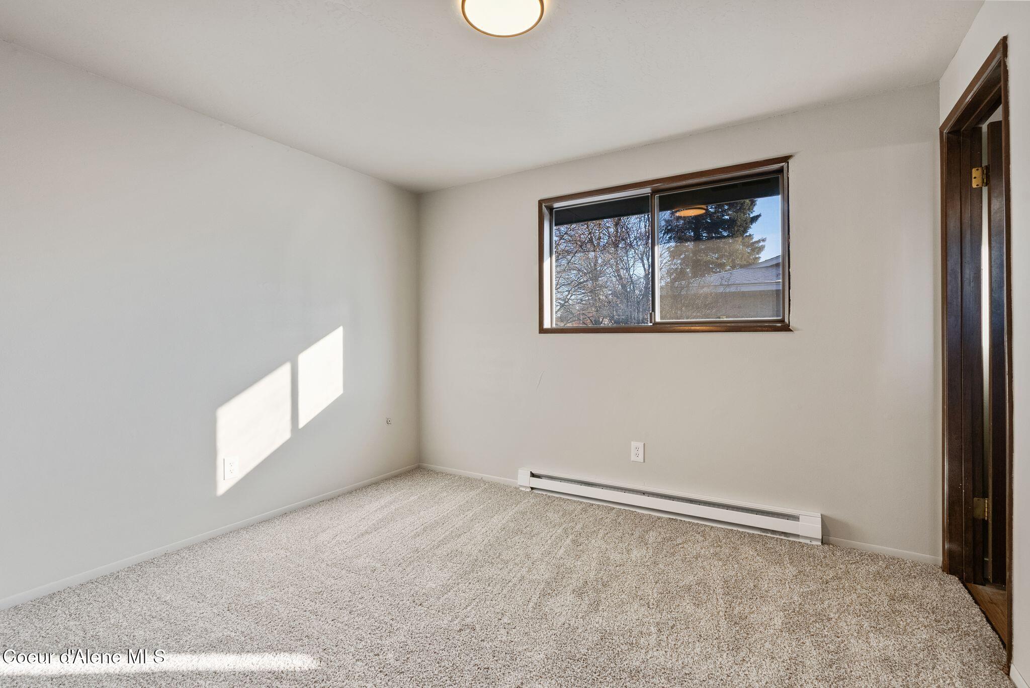 103 S IDAHO