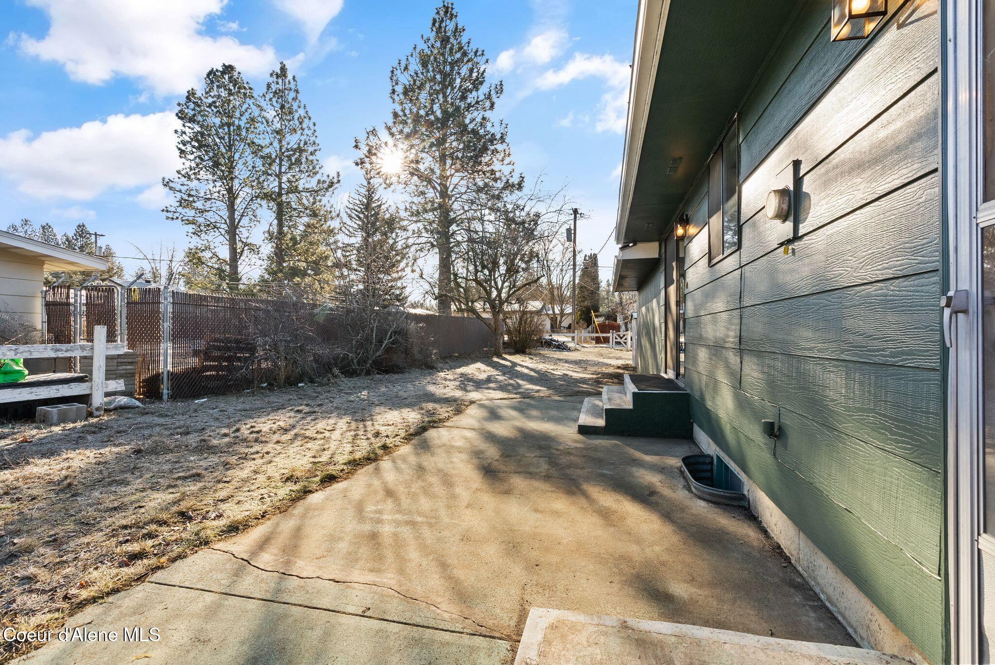 103 S IDAHO