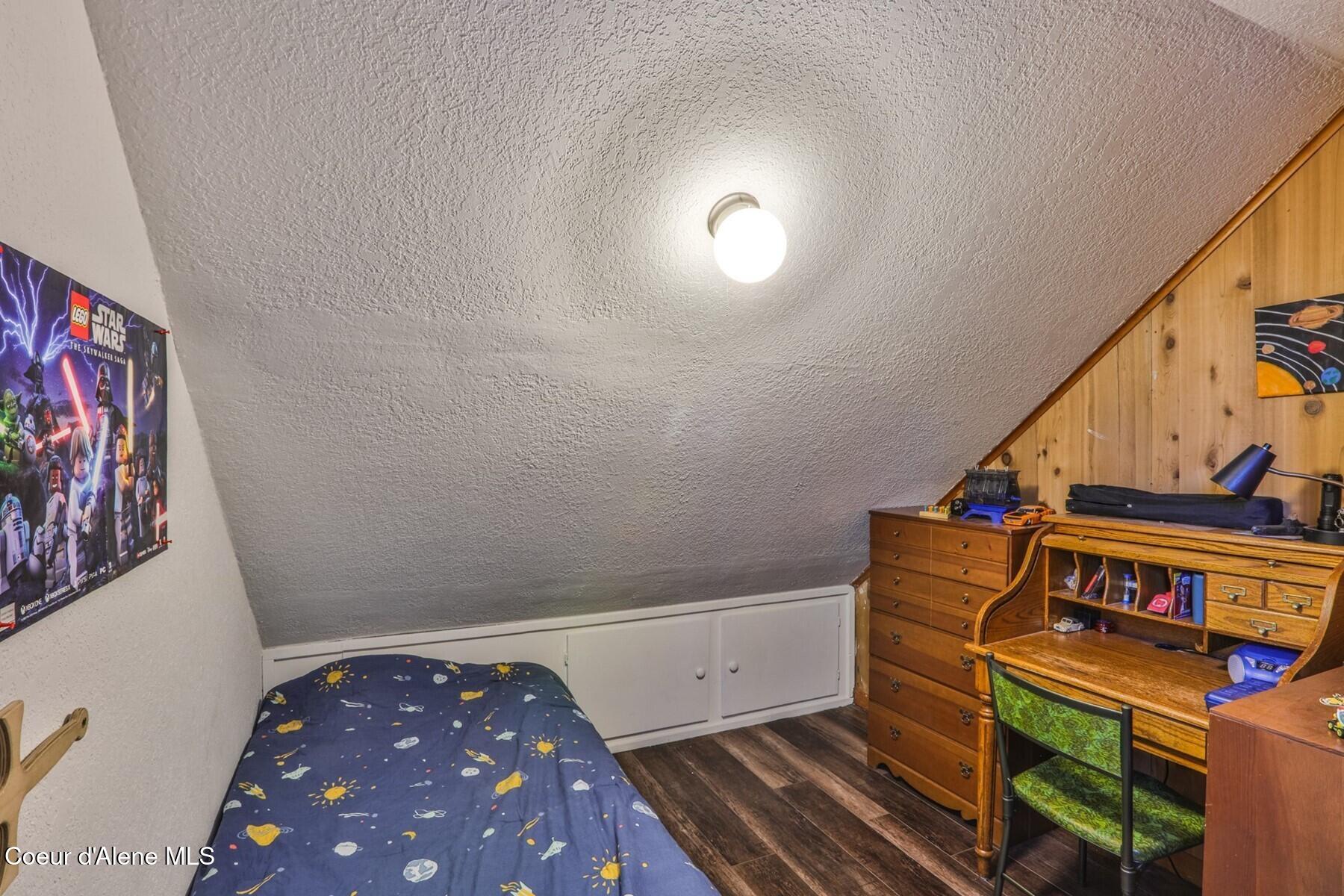 238 Blackthorn Rd