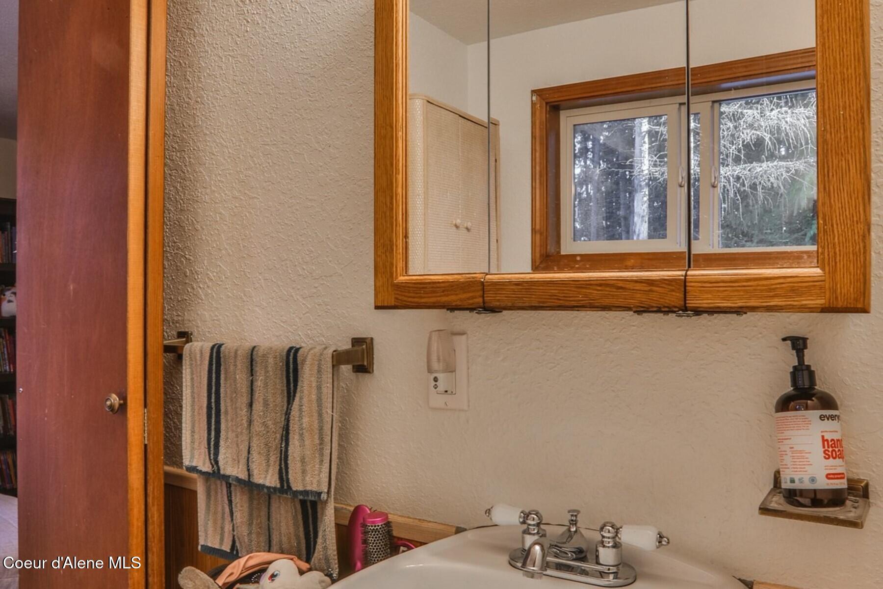238 Blackthorn Rd