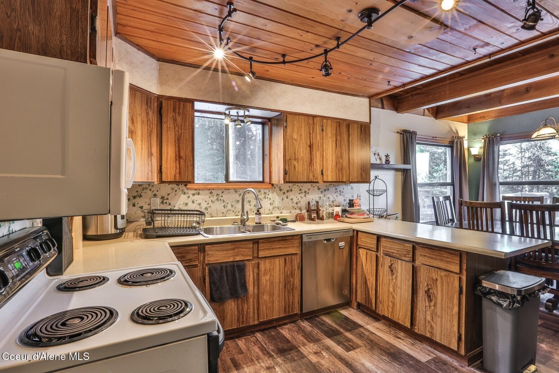 238 Blackthorn Rd