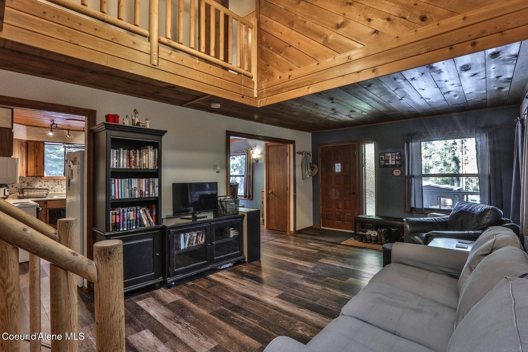 238 Blackthorn Rd
