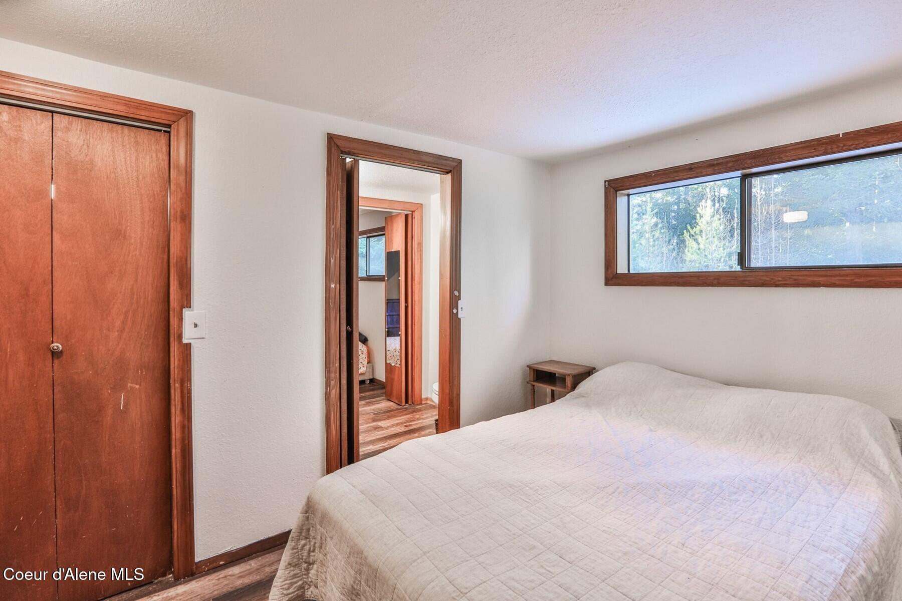 238 Blackthorn Rd