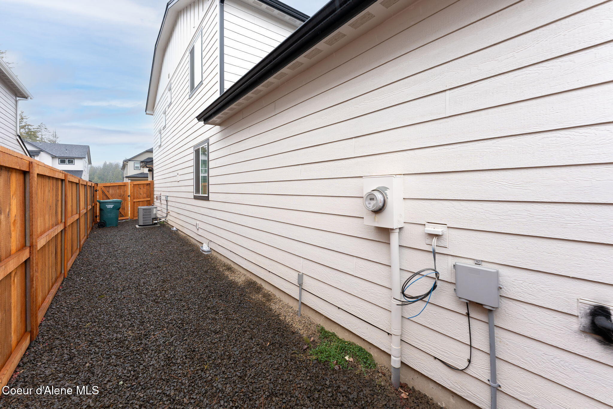 12856 N Bunchberry St