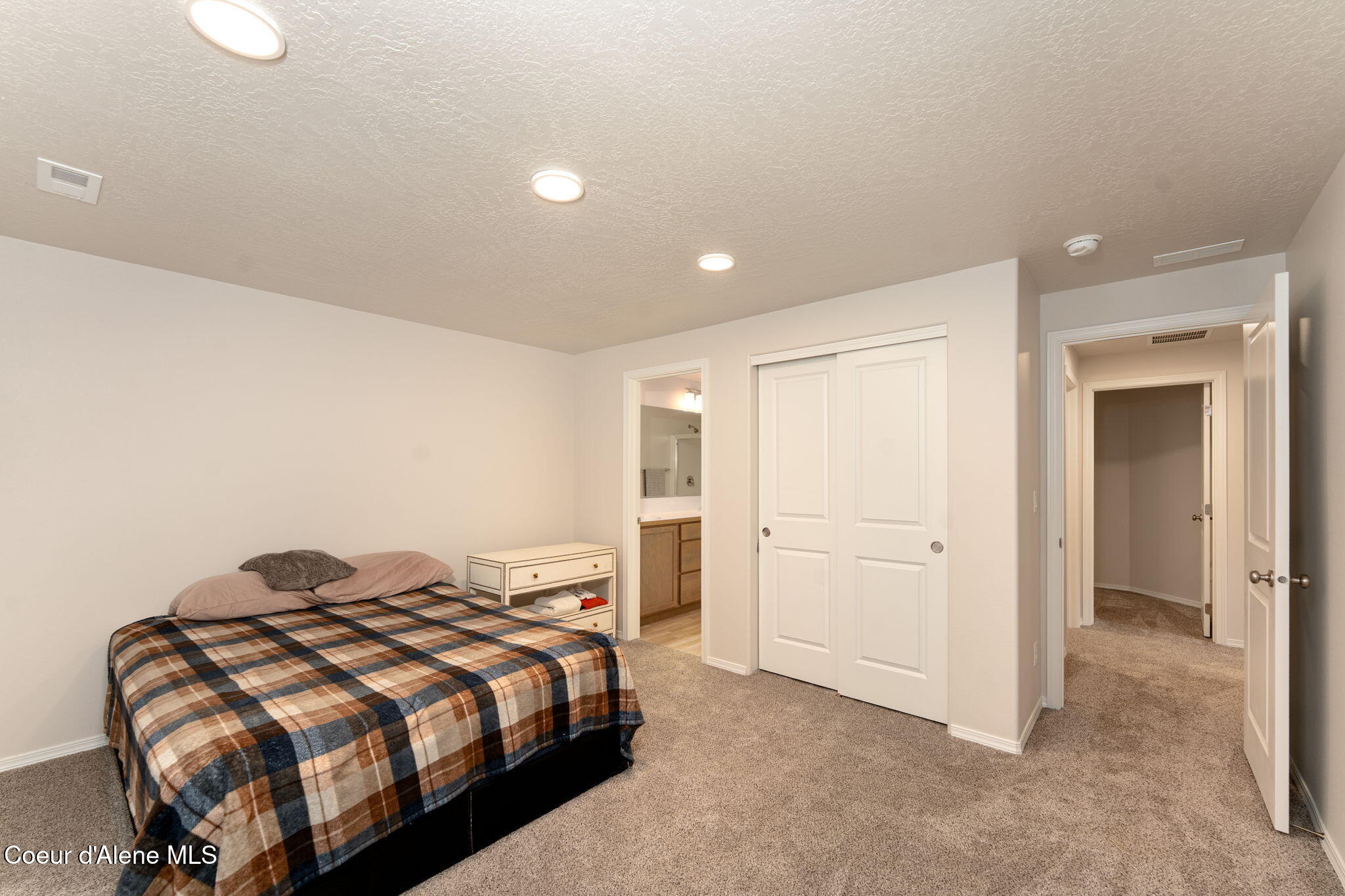 12856 N Bunchberry St