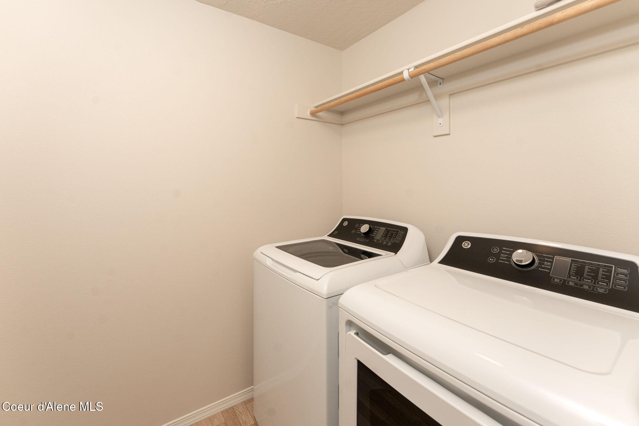 12856 N Bunchberry St