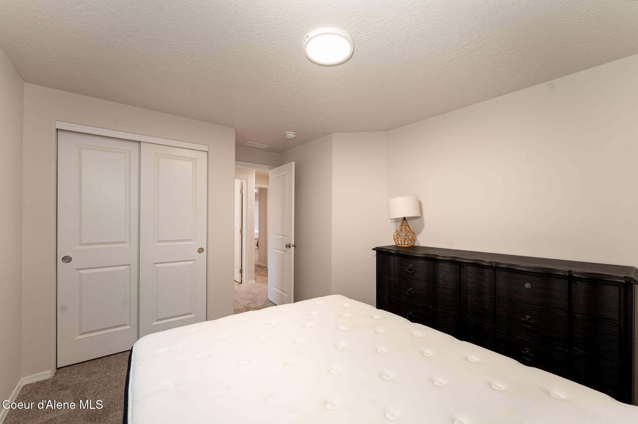 12856 N Bunchberry St