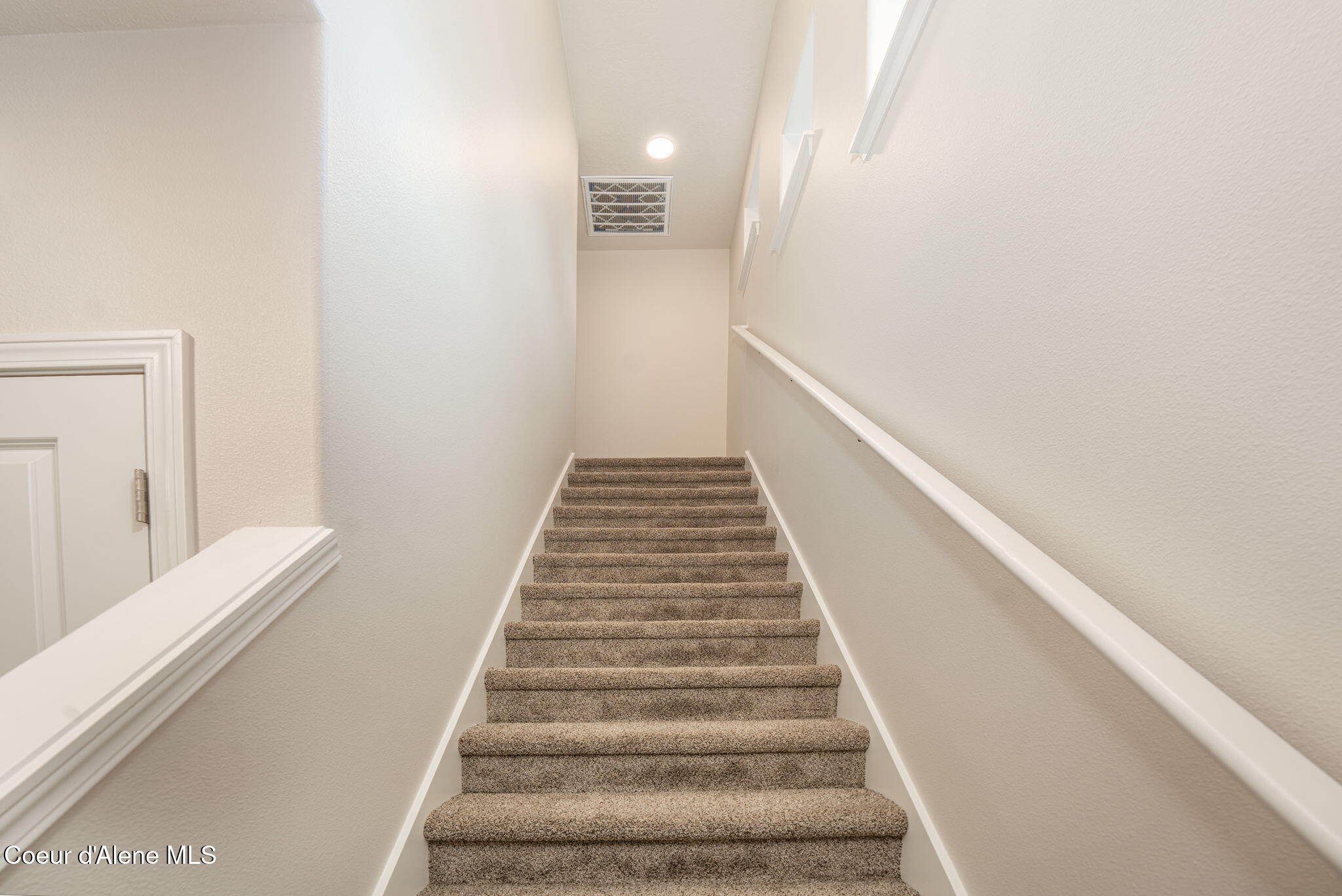 12856 N Bunchberry St