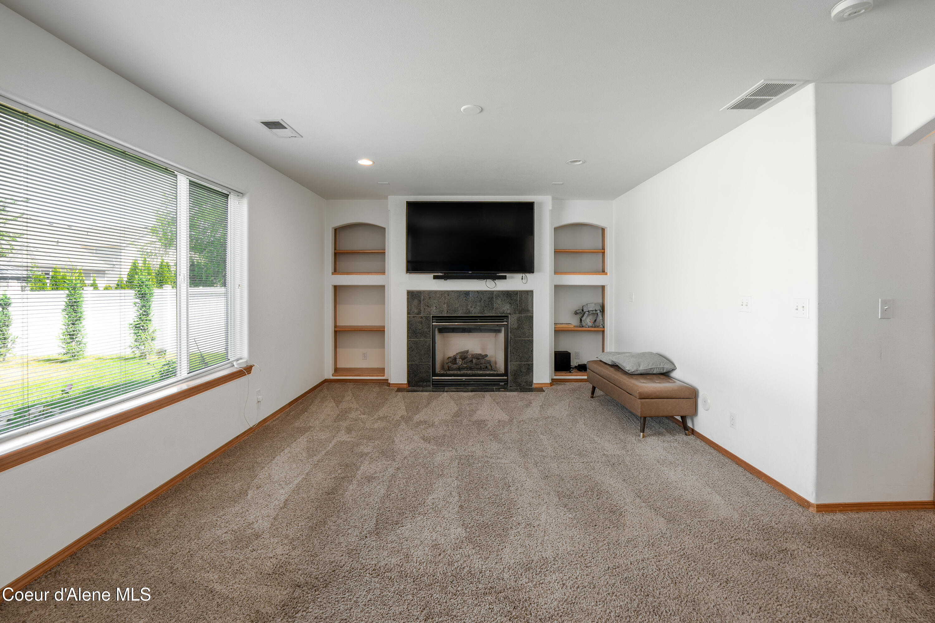 2867 W Tours Dr, Coeur d'Alene