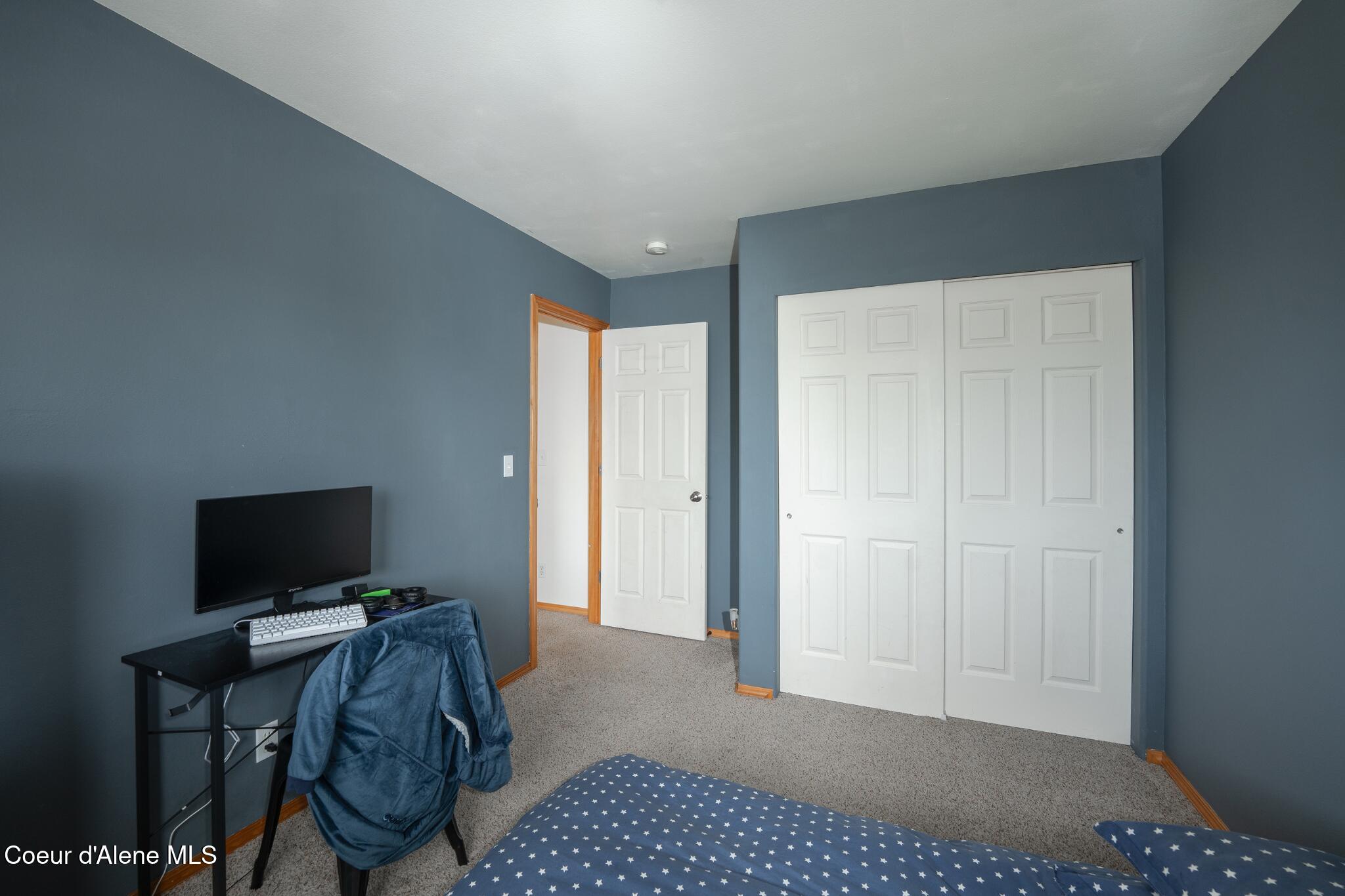 2867 W Tours Dr, Coeur d'Alene