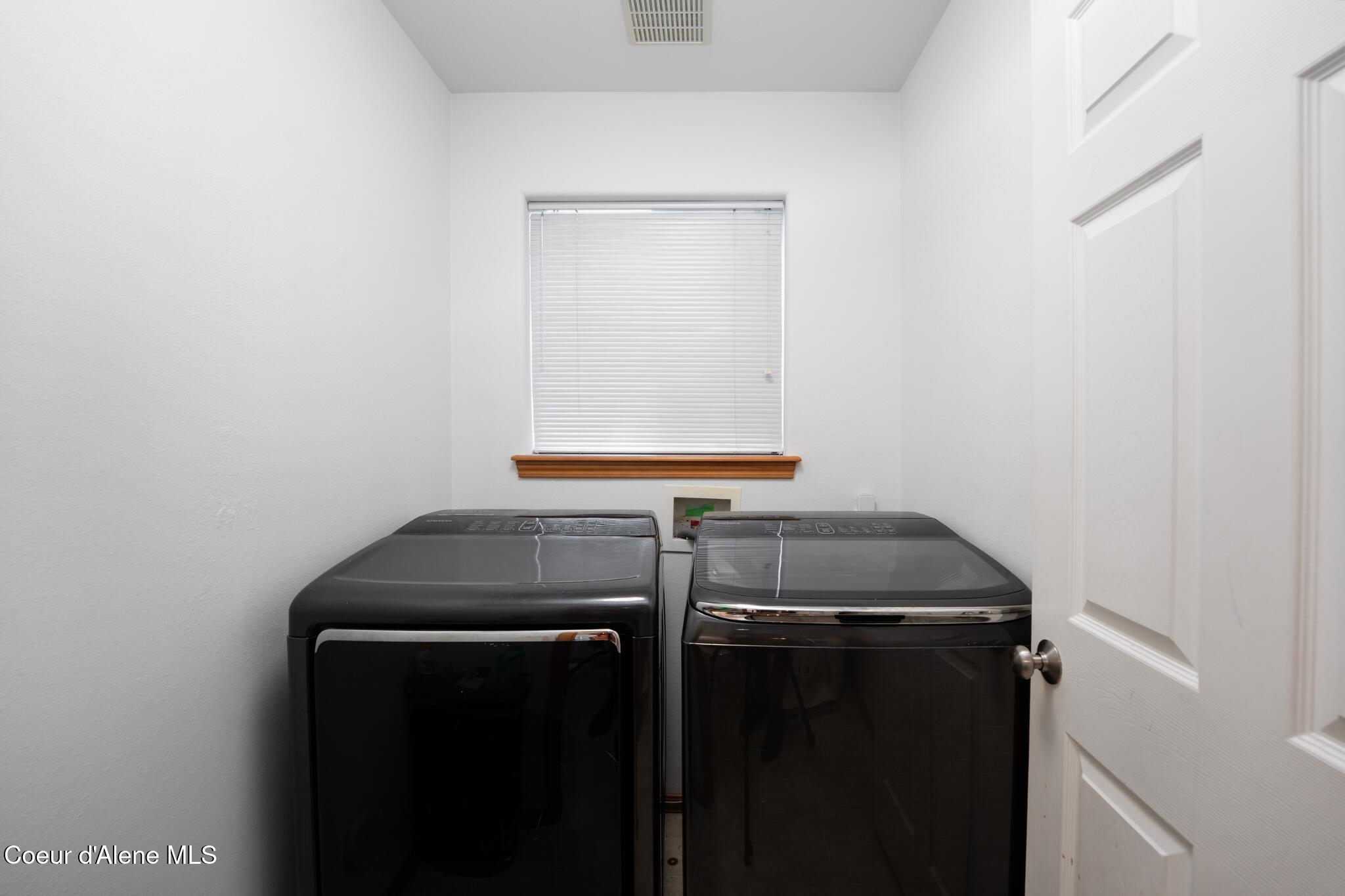 2867 W Tours Dr, Coeur d'Alene