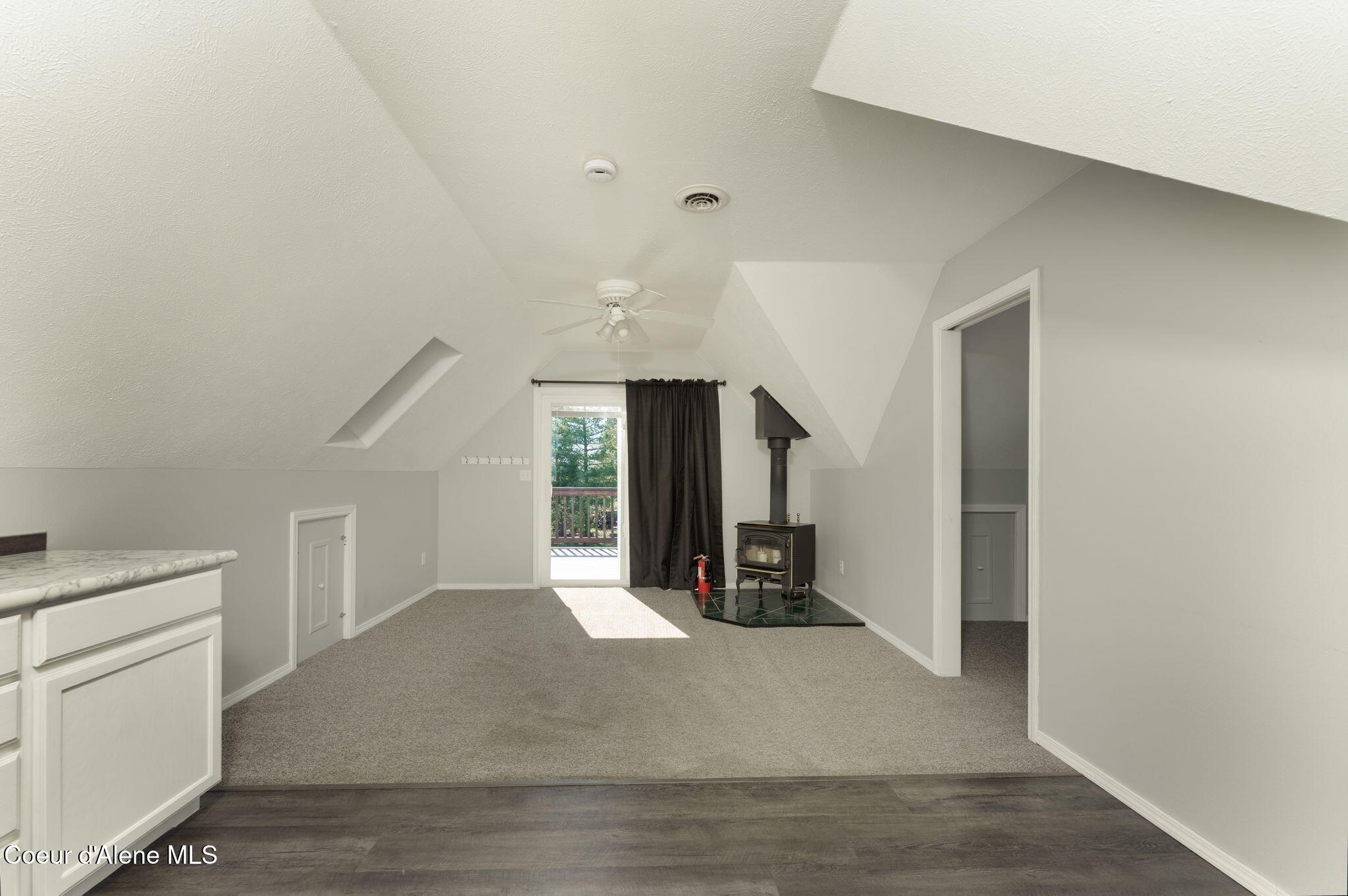 1673 Christopher Ln