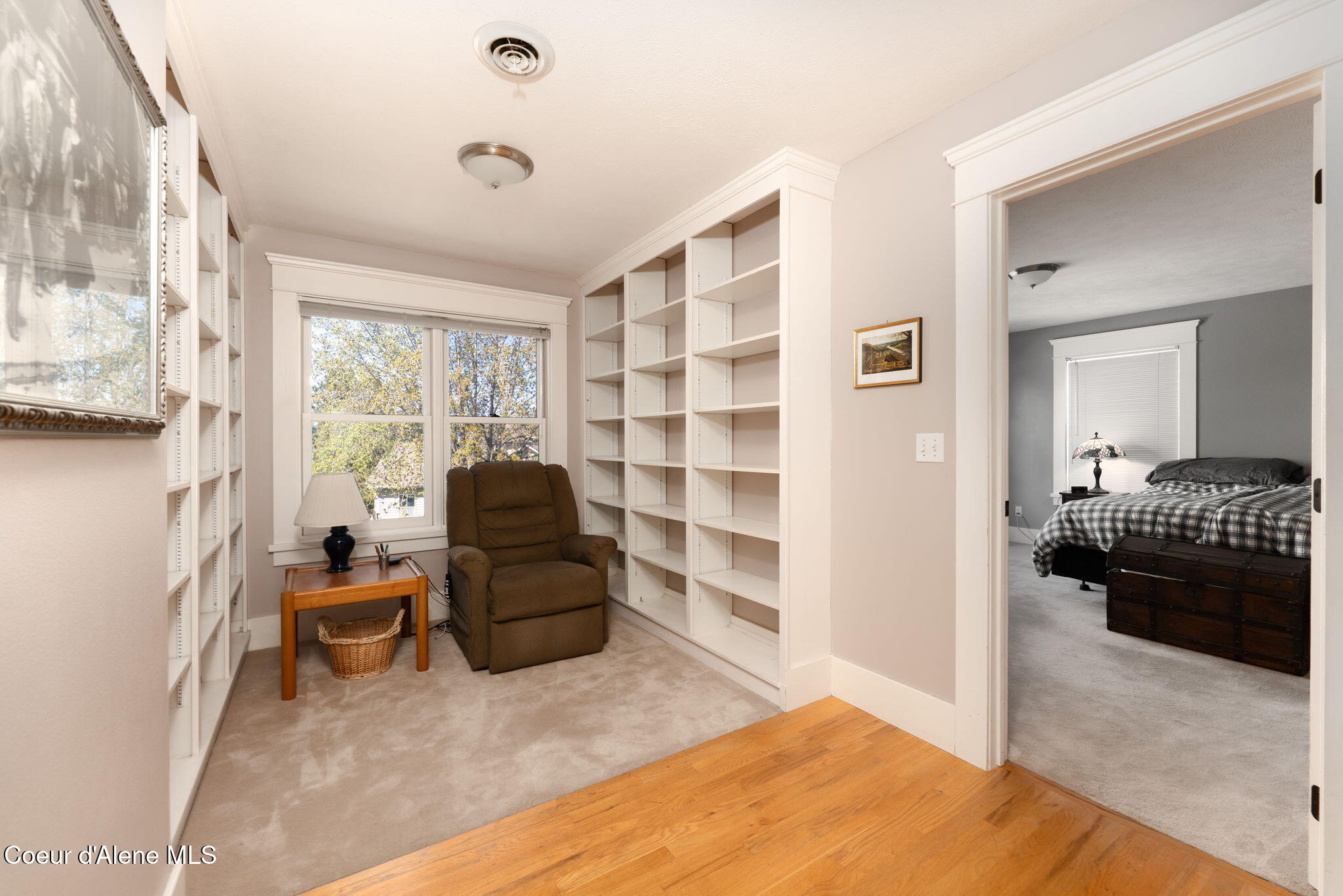 1673 Christopher Ln
