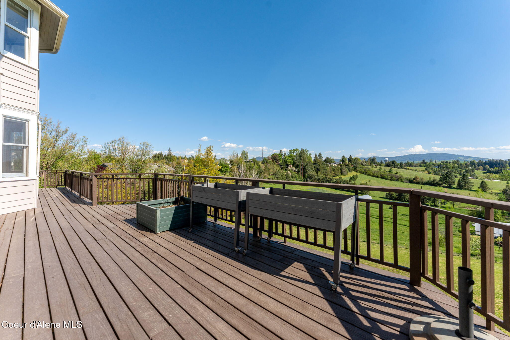 1673 Christopher Ln