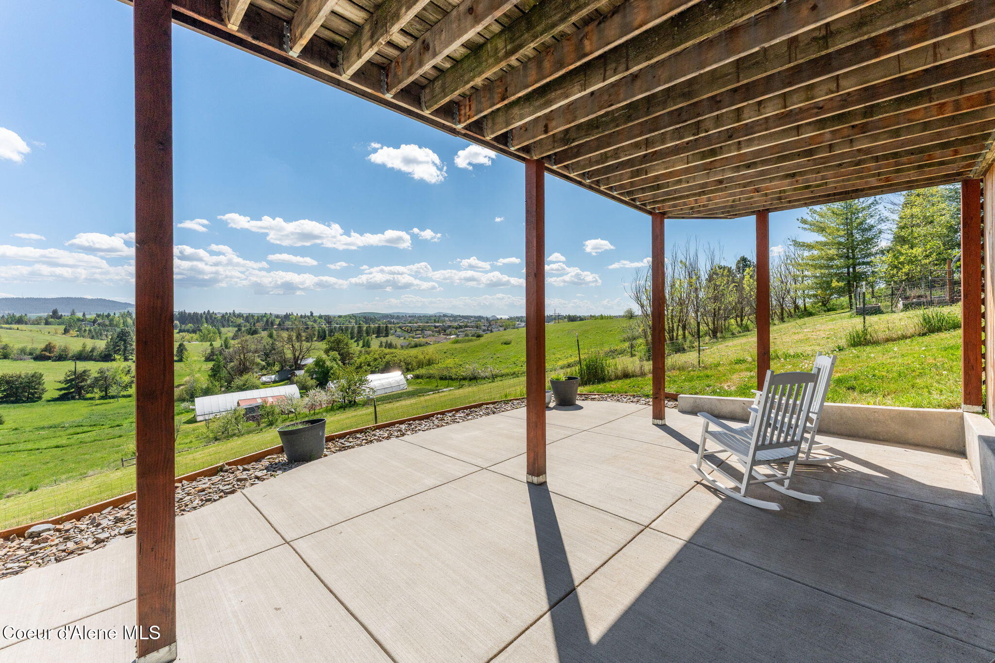 1673 Christopher Ln