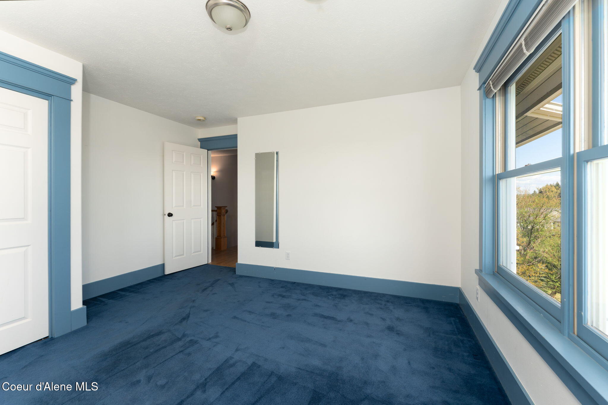 1673 Christopher Ln