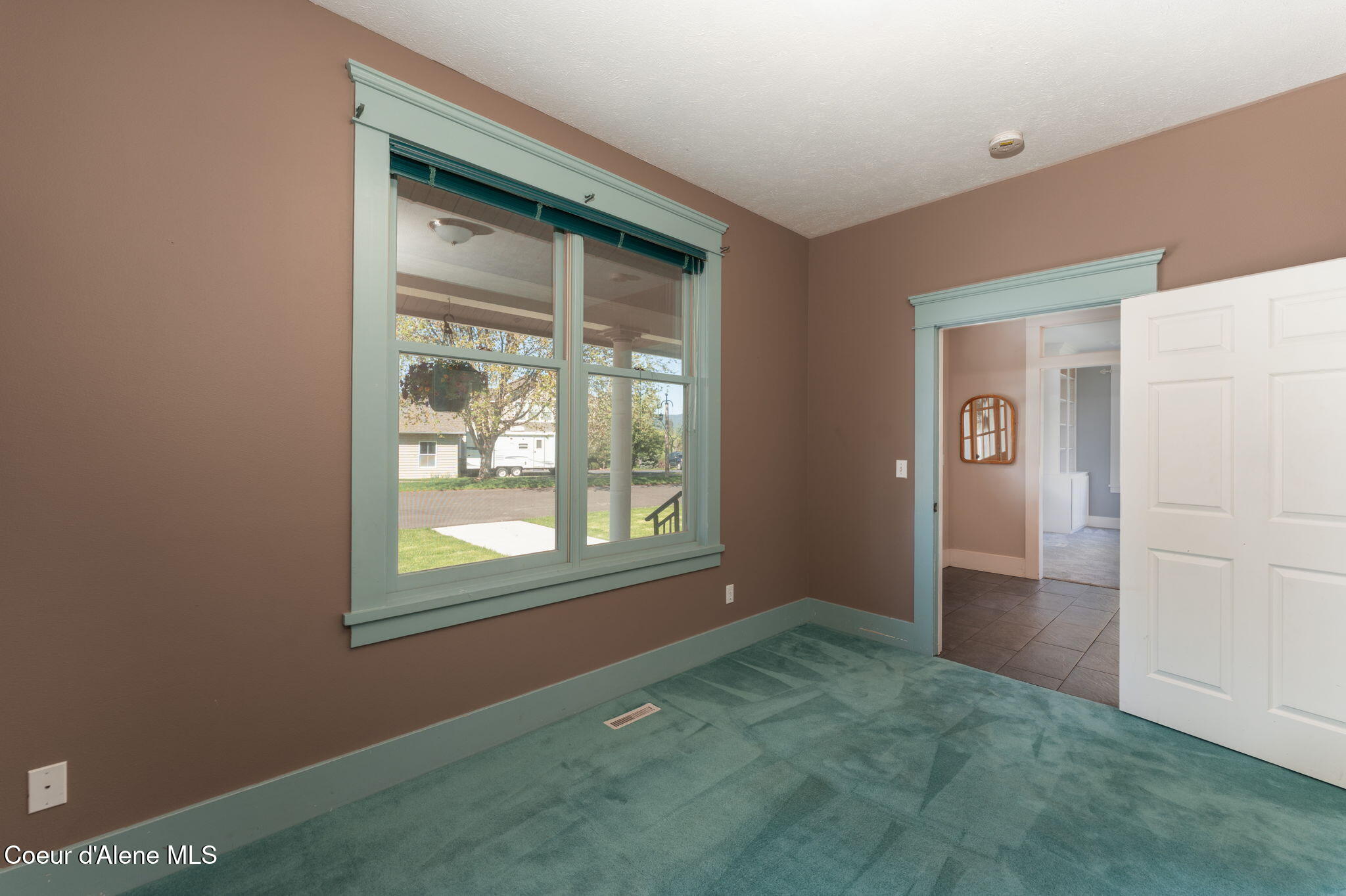 1673 Christopher Ln