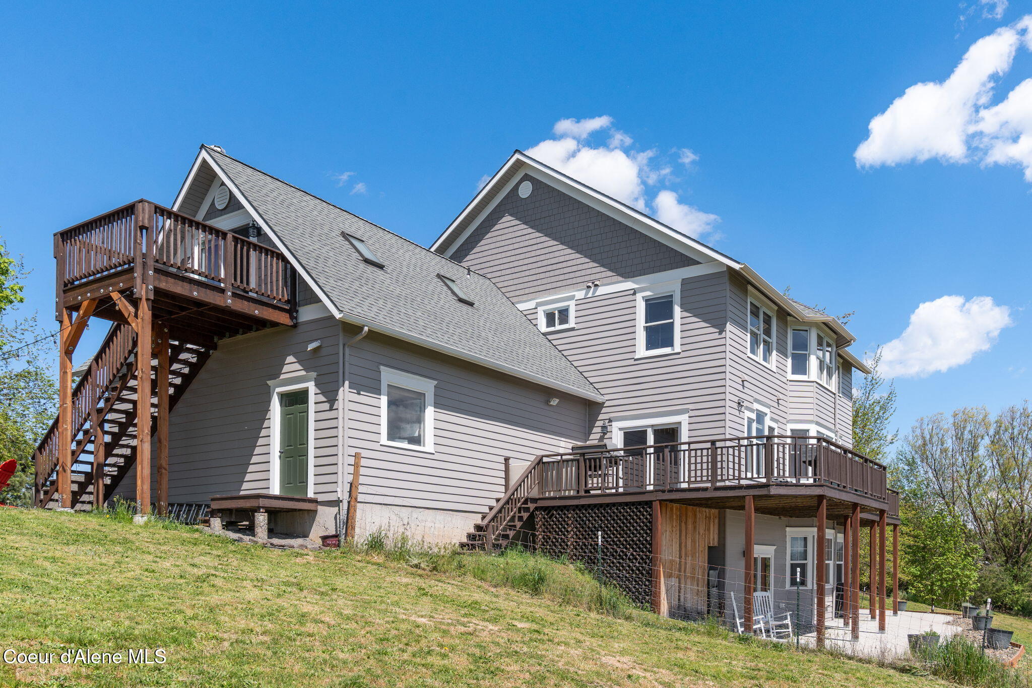 1673 Christopher Ln