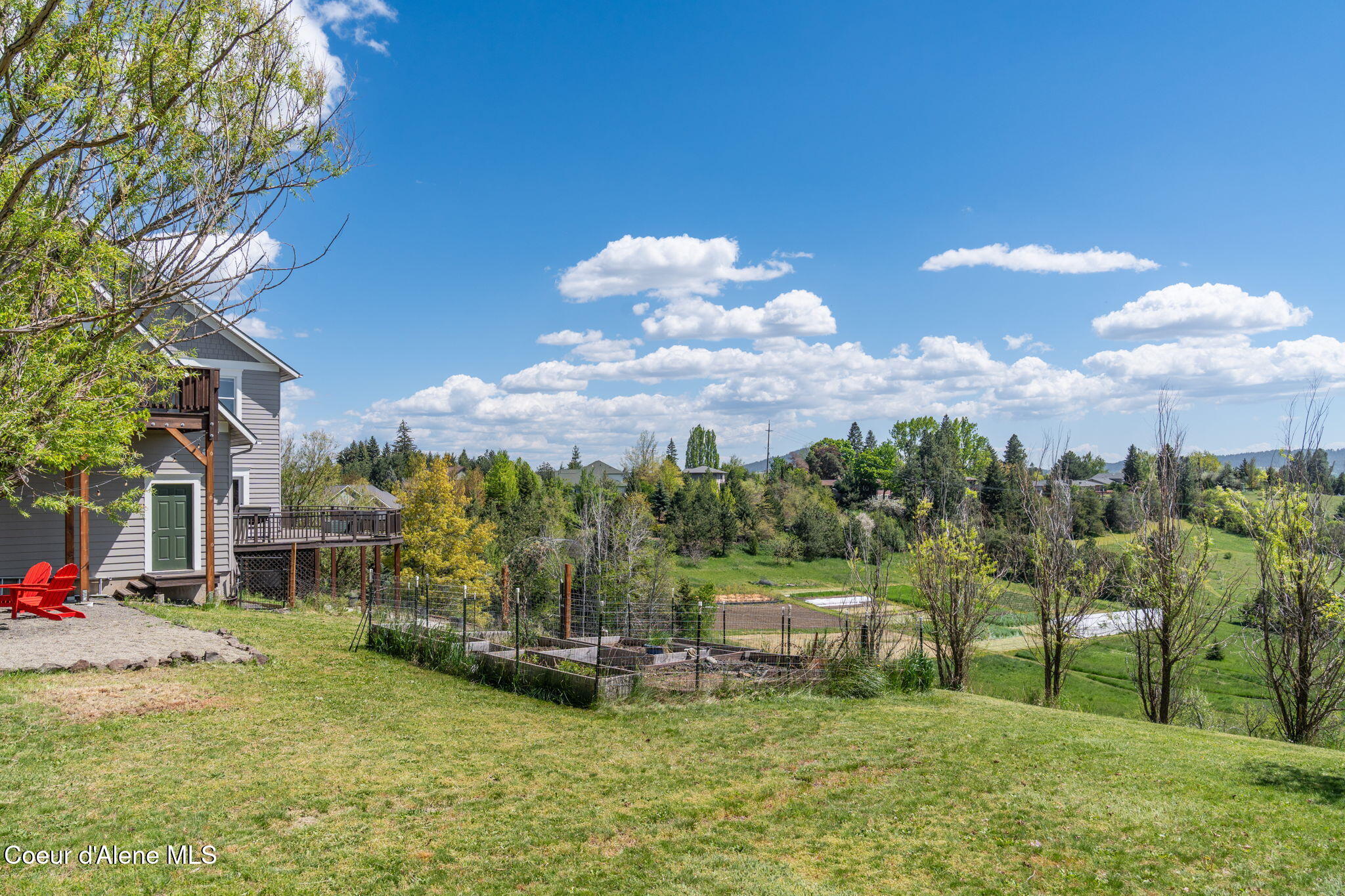 1673 Christopher Ln