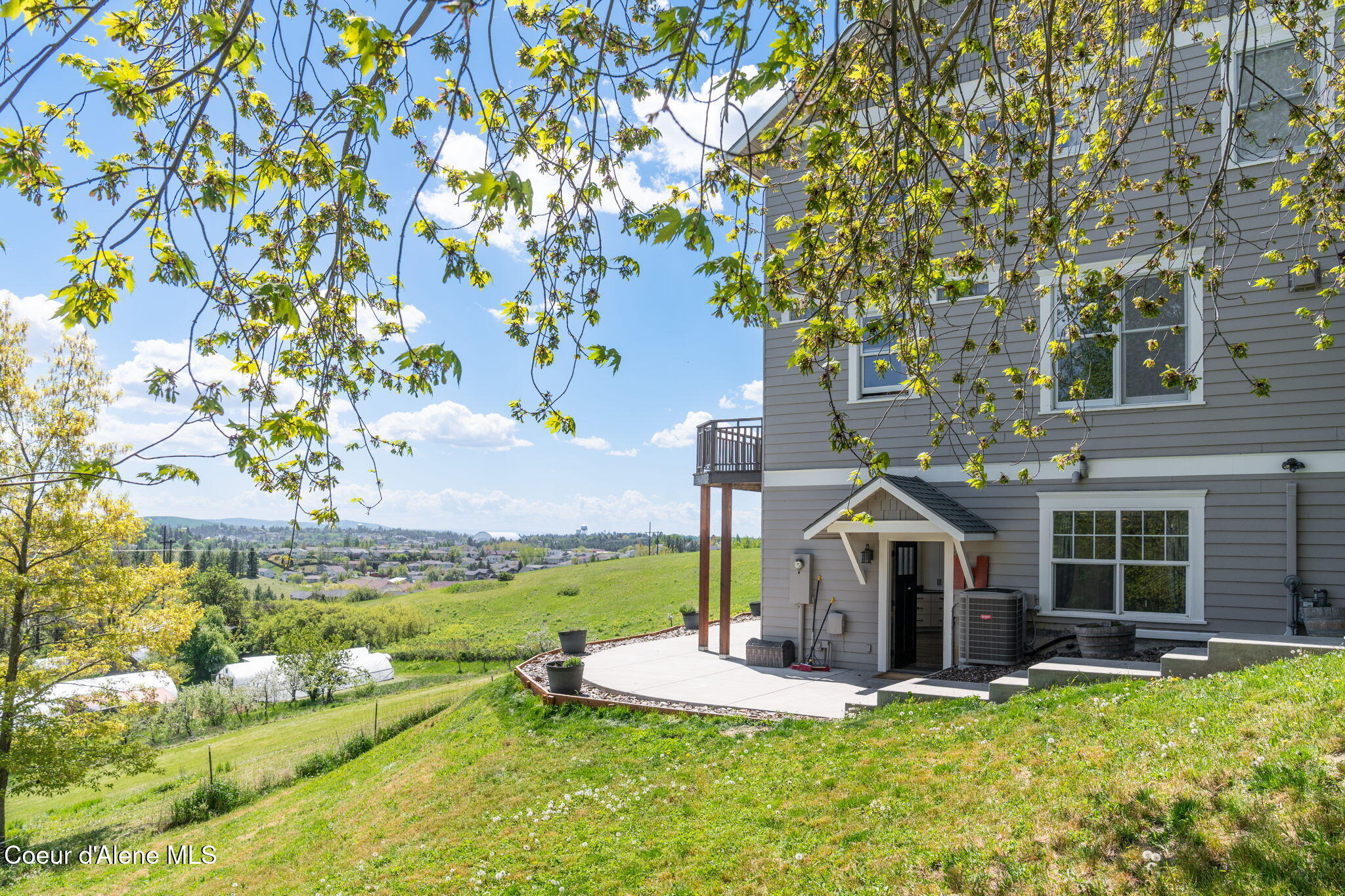 1673 Christopher Ln