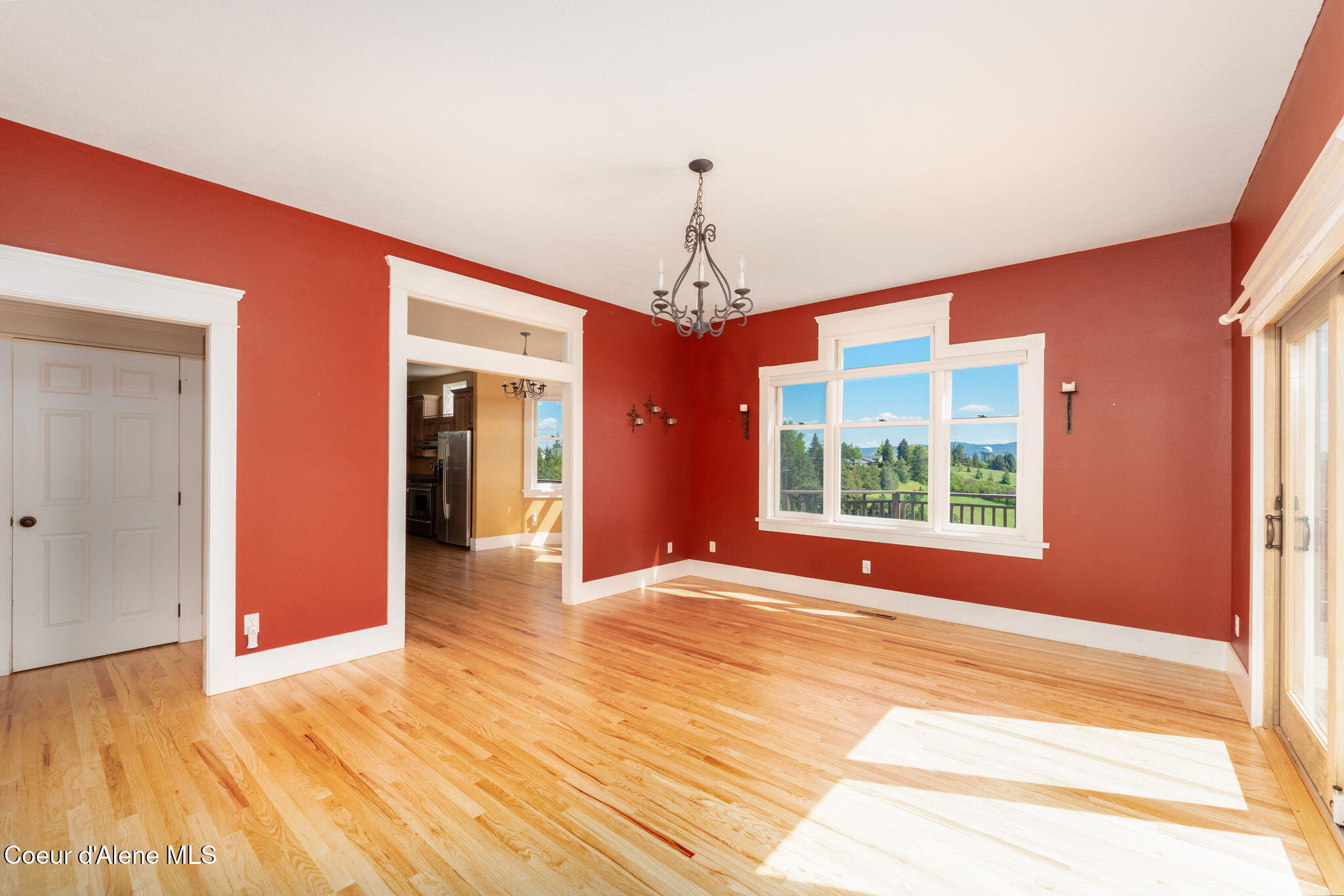 1673 Christopher Ln