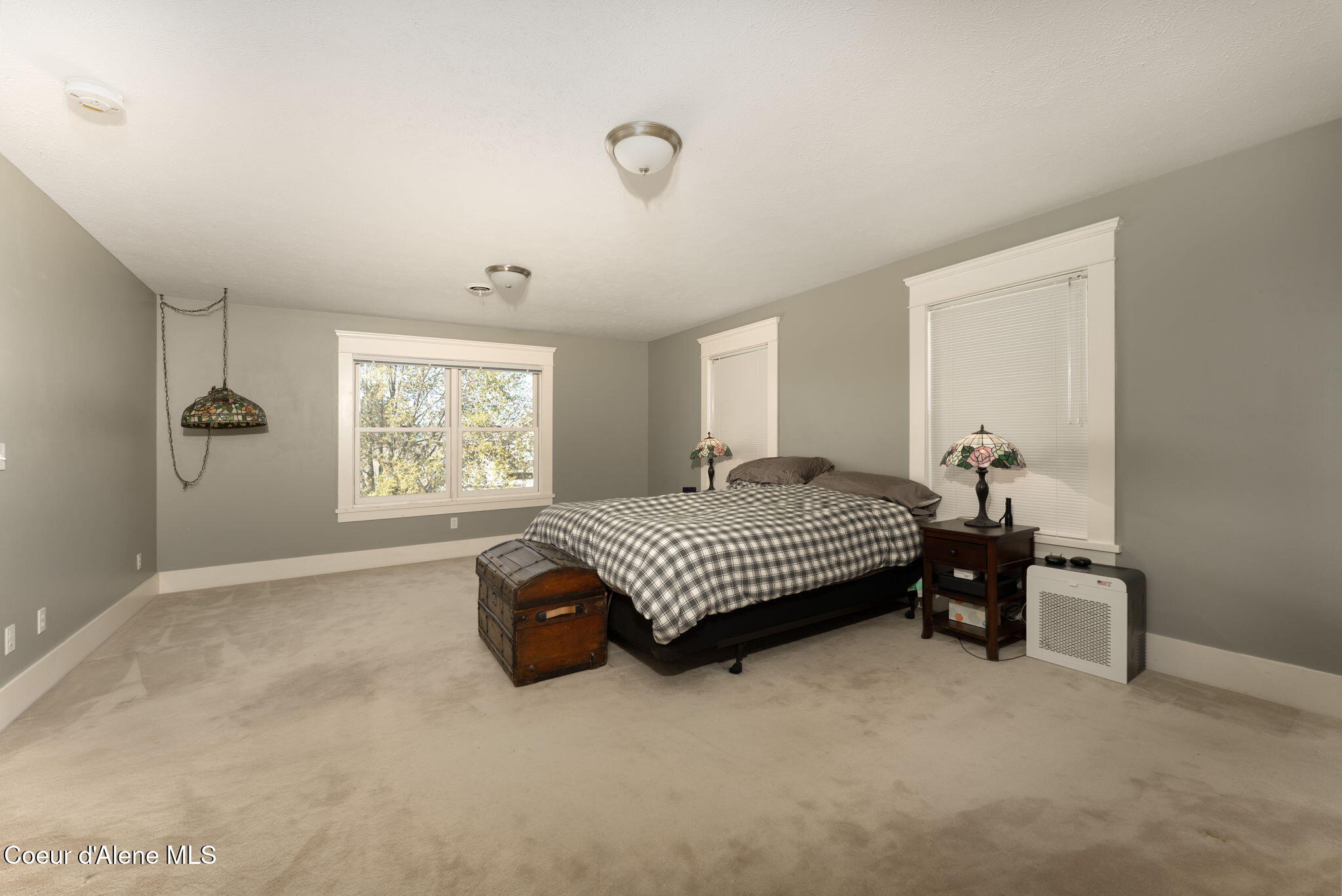 1673 Christopher Ln
