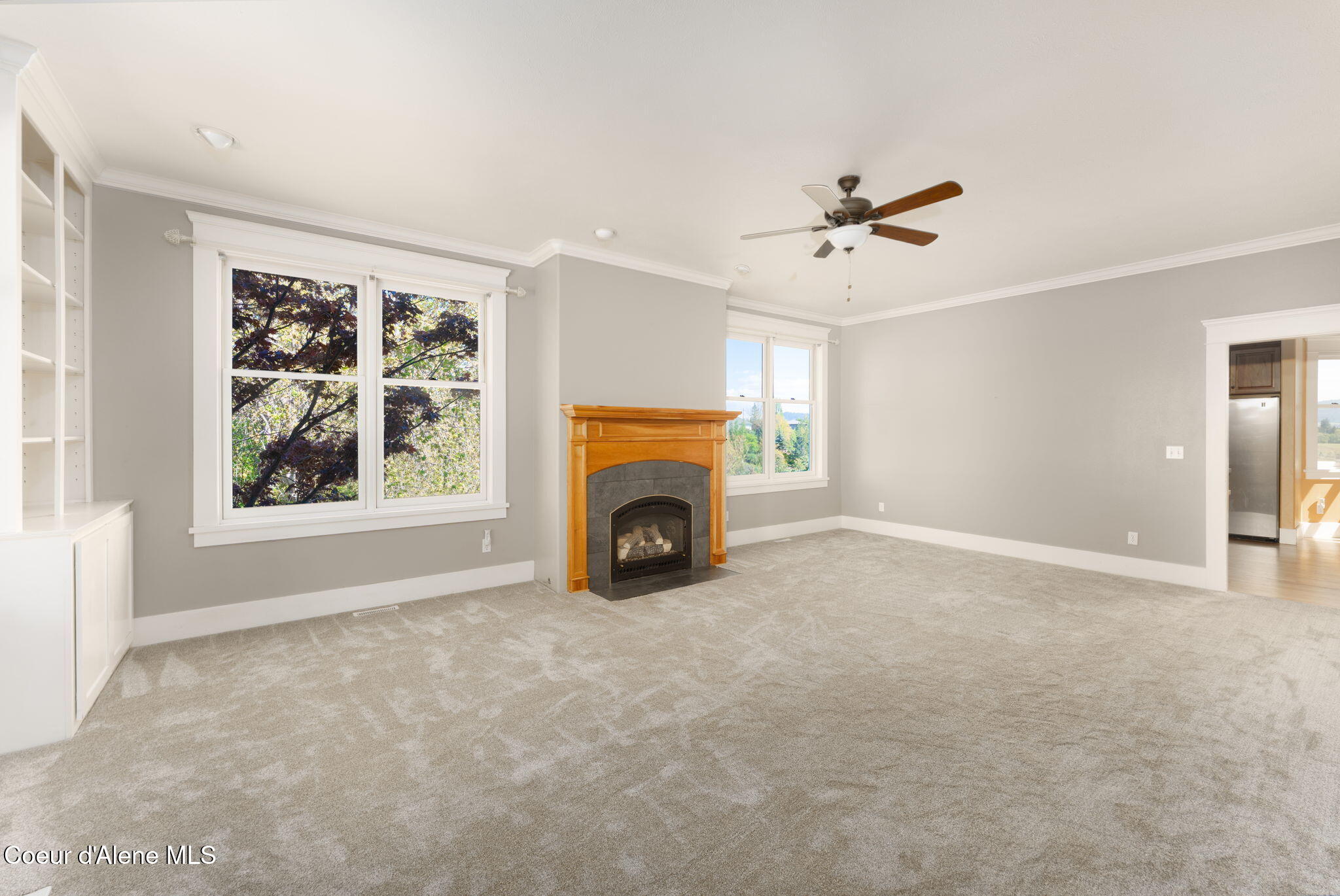 1673 Christopher Ln