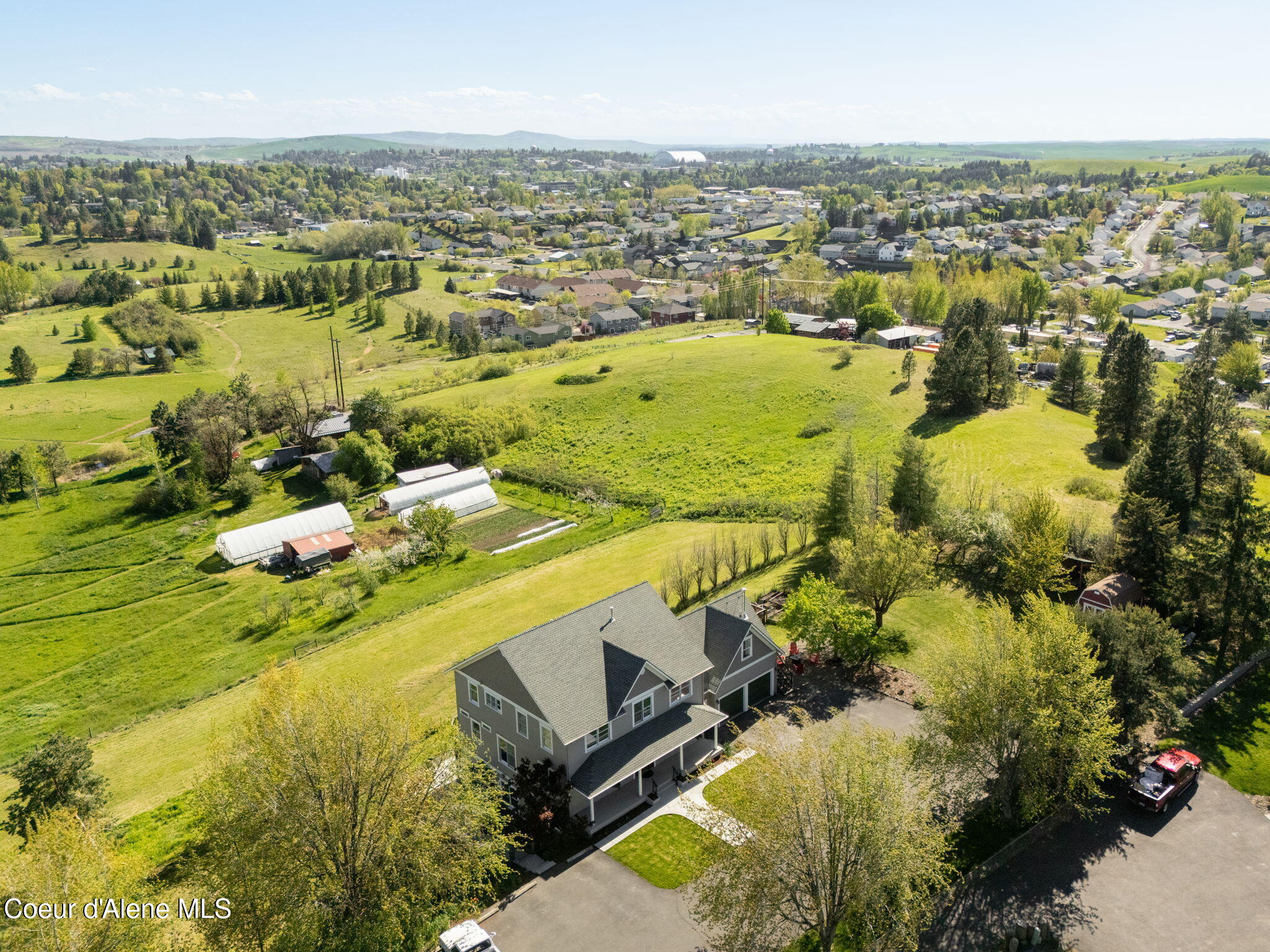 1673 Christopher Ln