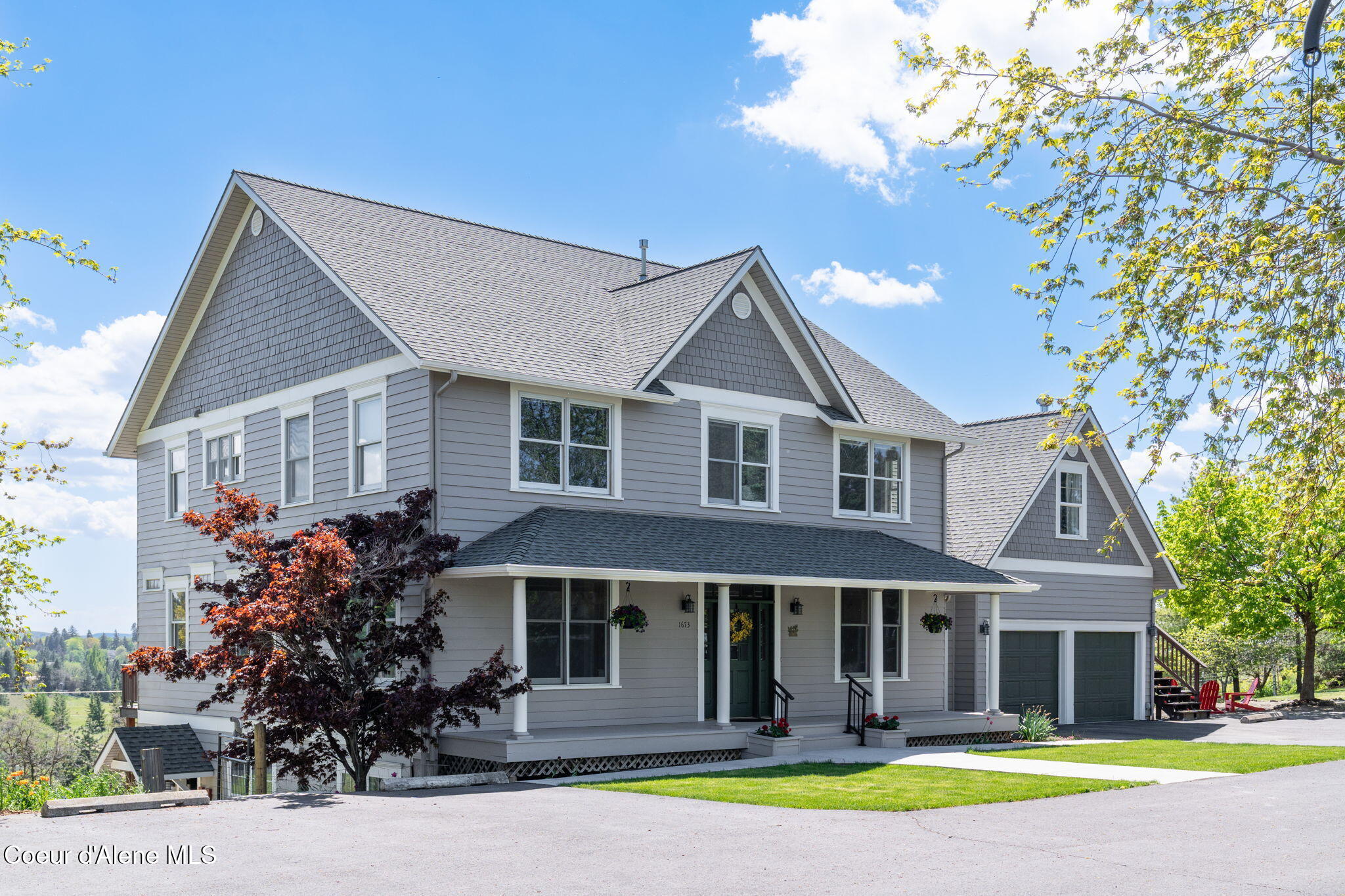 1673 Christopher Ln