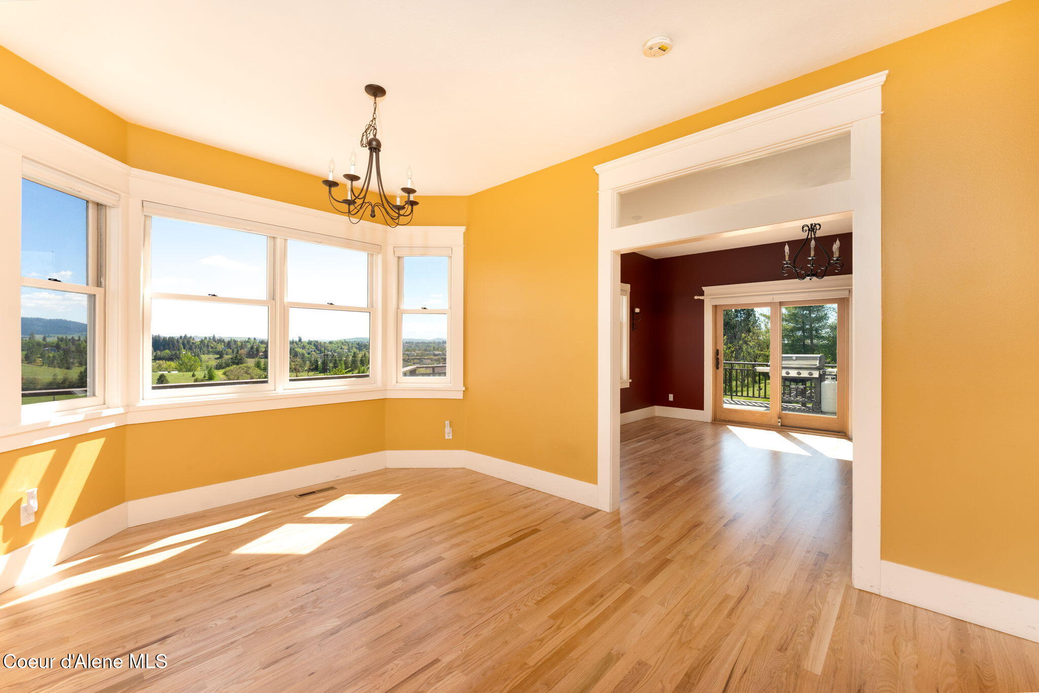1673 Christopher Ln