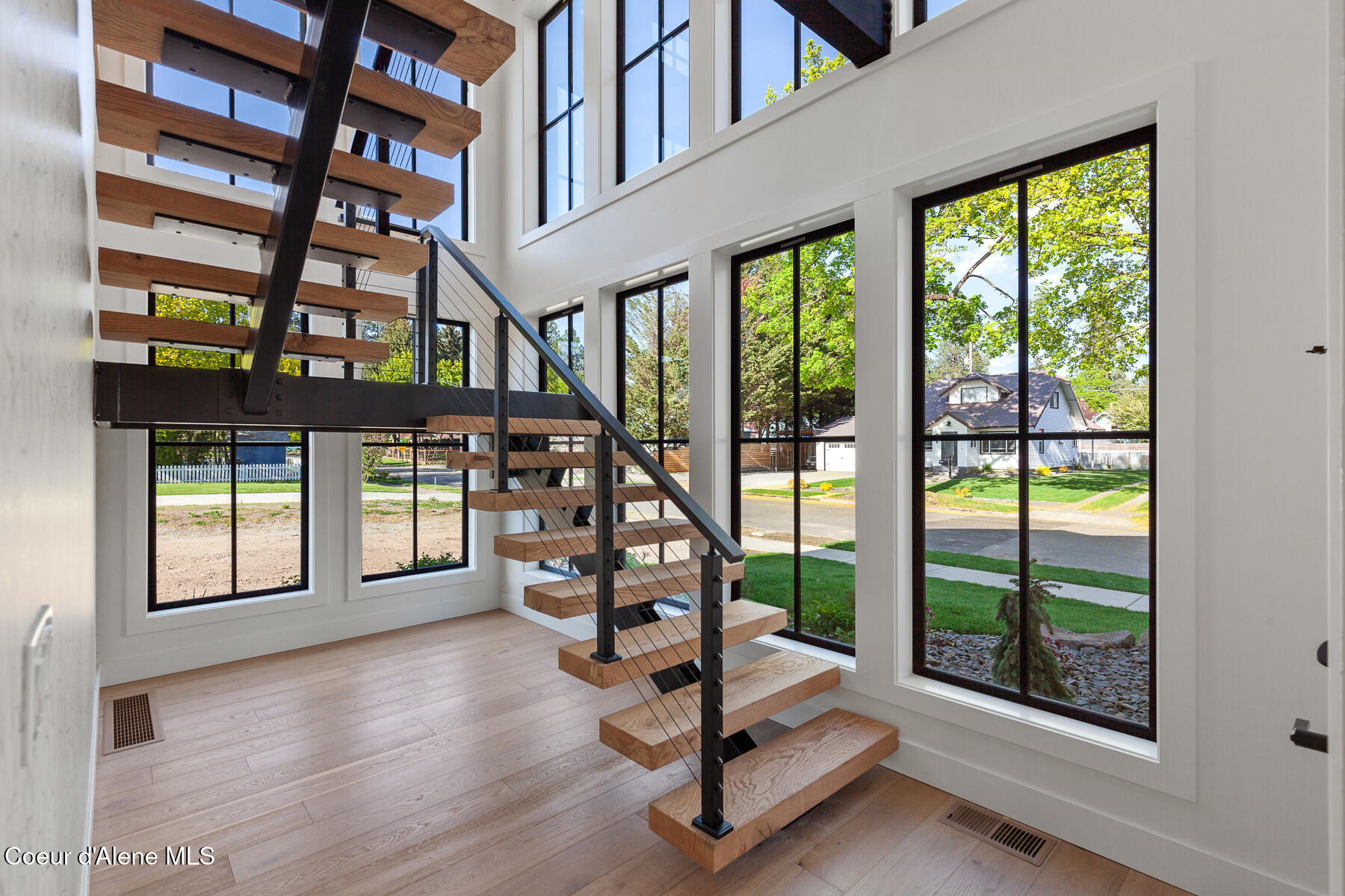 907 N B St, Coeur d'Alene