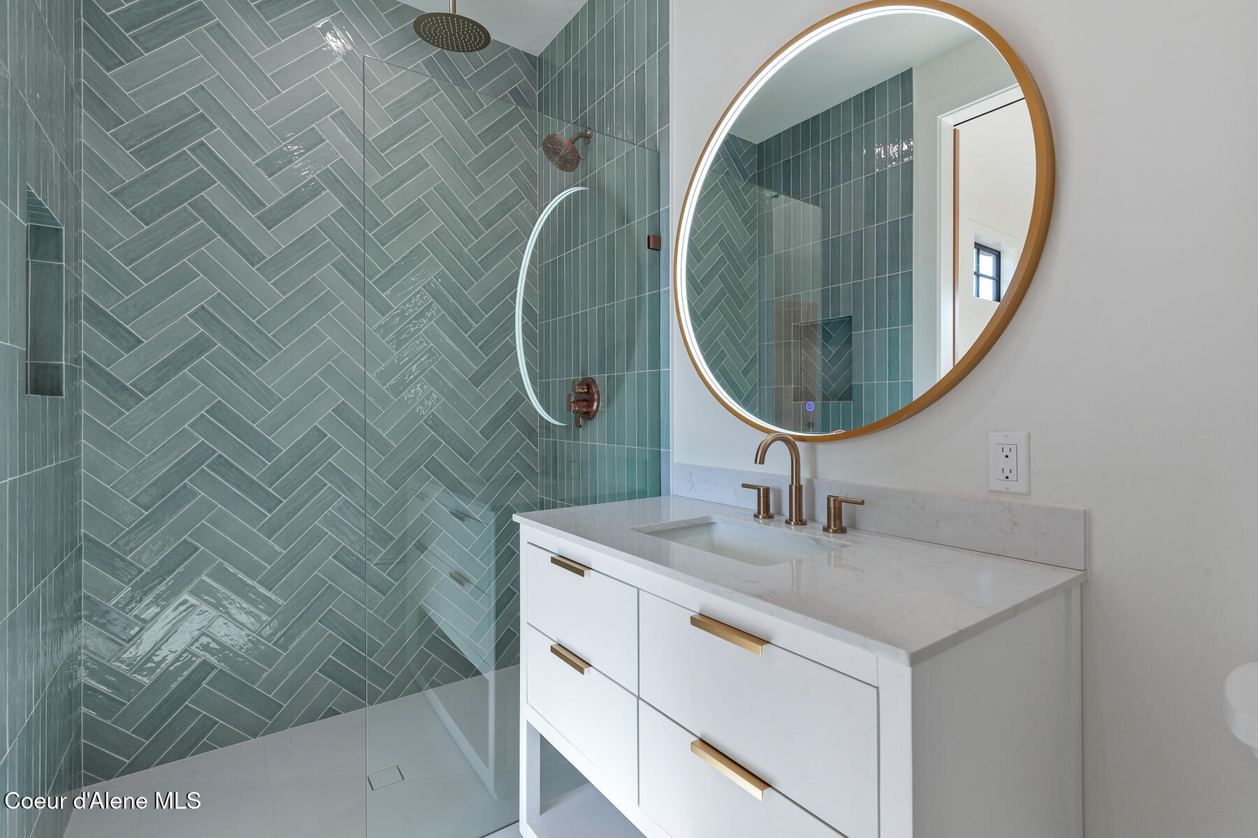 907 N B St, Coeur d'Alene
