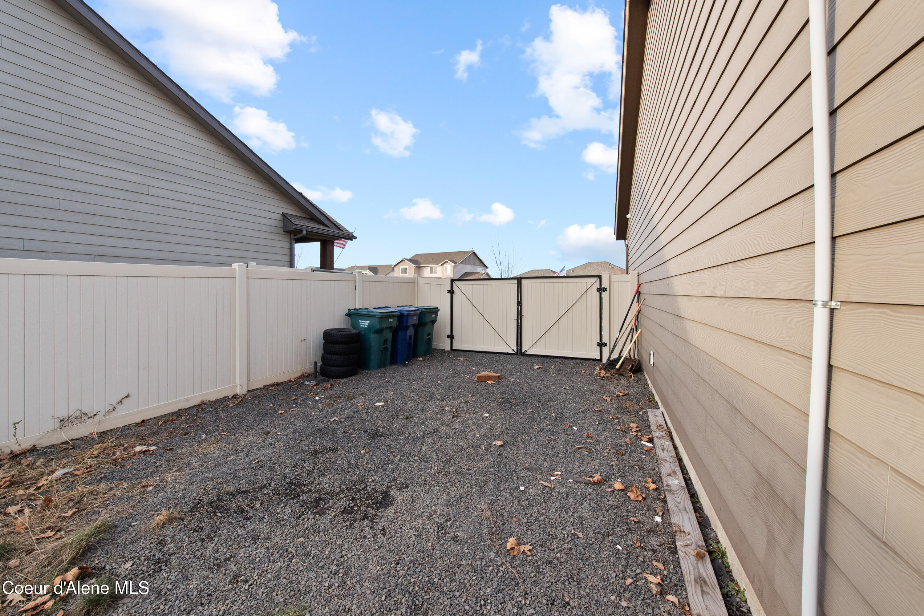 1401 E Warm Springs Ave