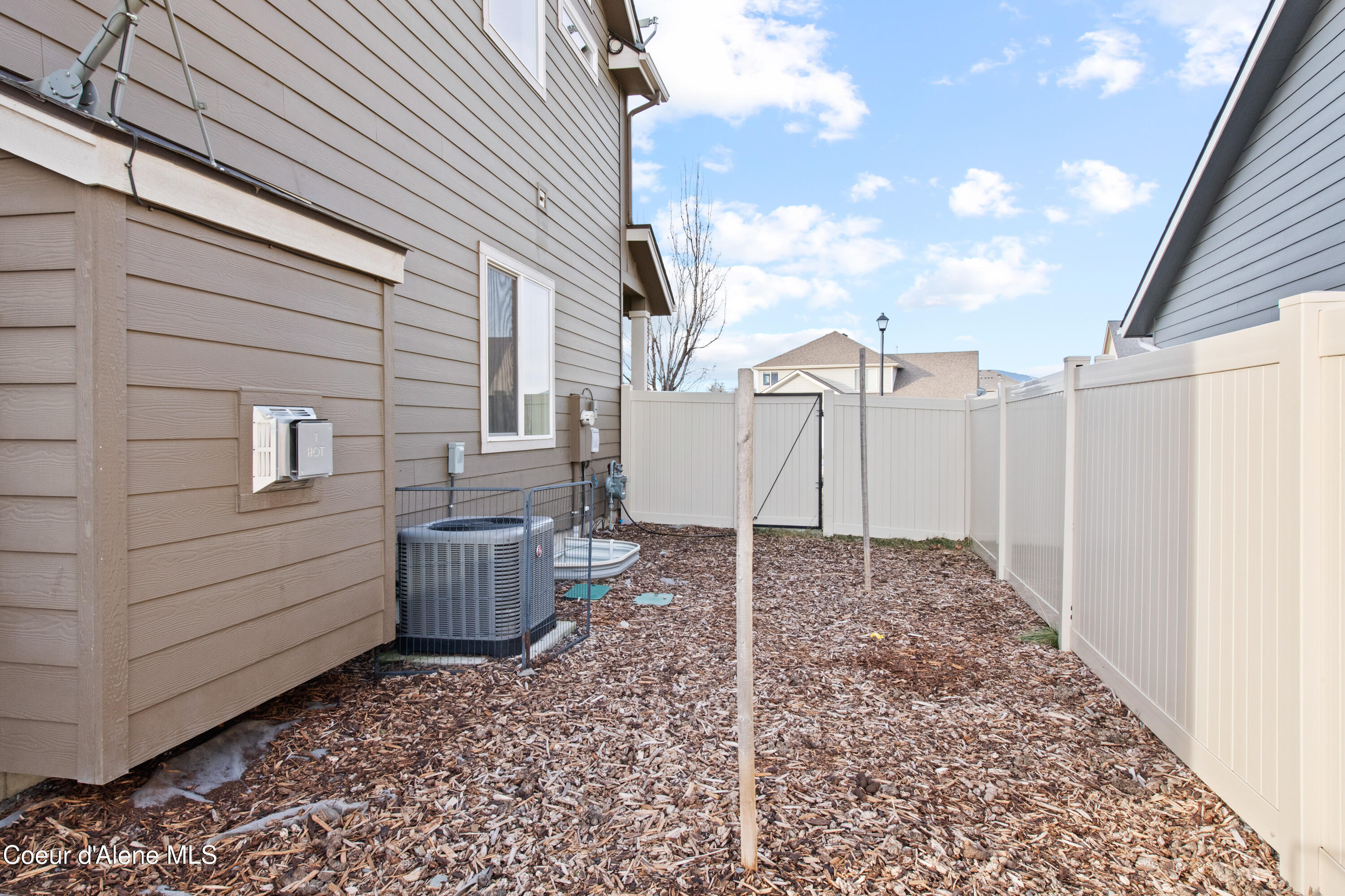 1401 E Warm Springs Ave