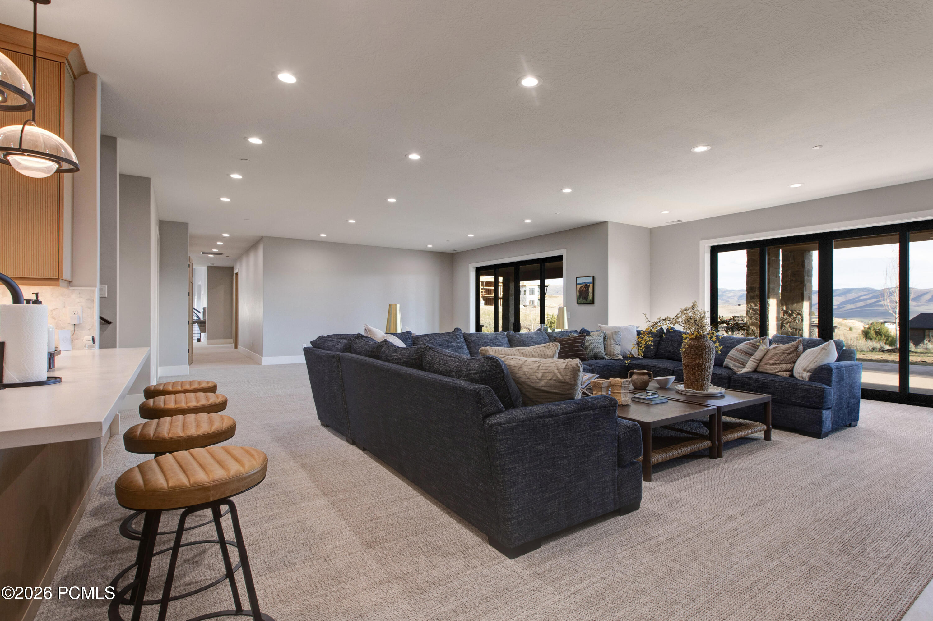 2566 E Boulder Top Way