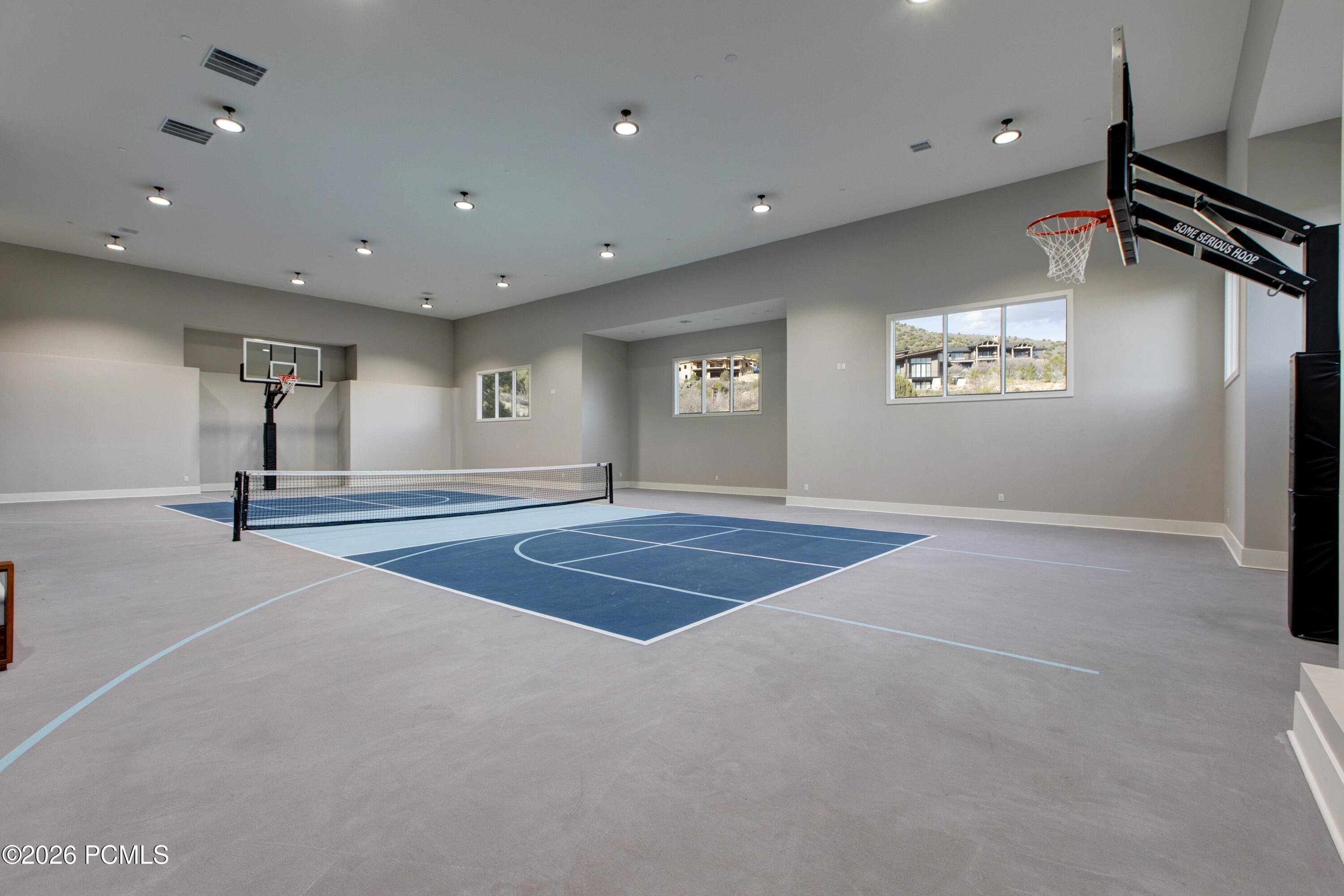 2566 E Boulder Top Way