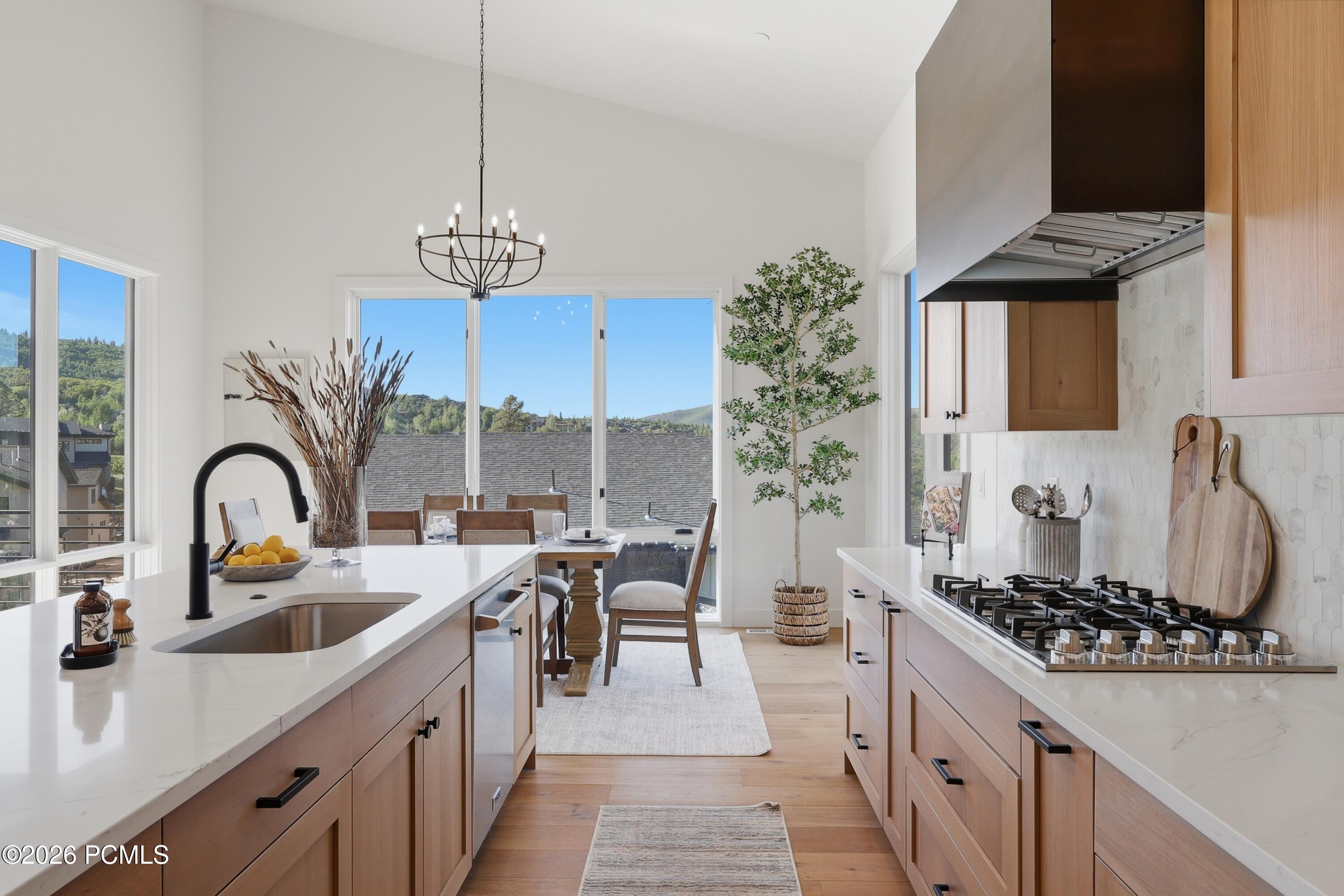 4060 W Crest Court
