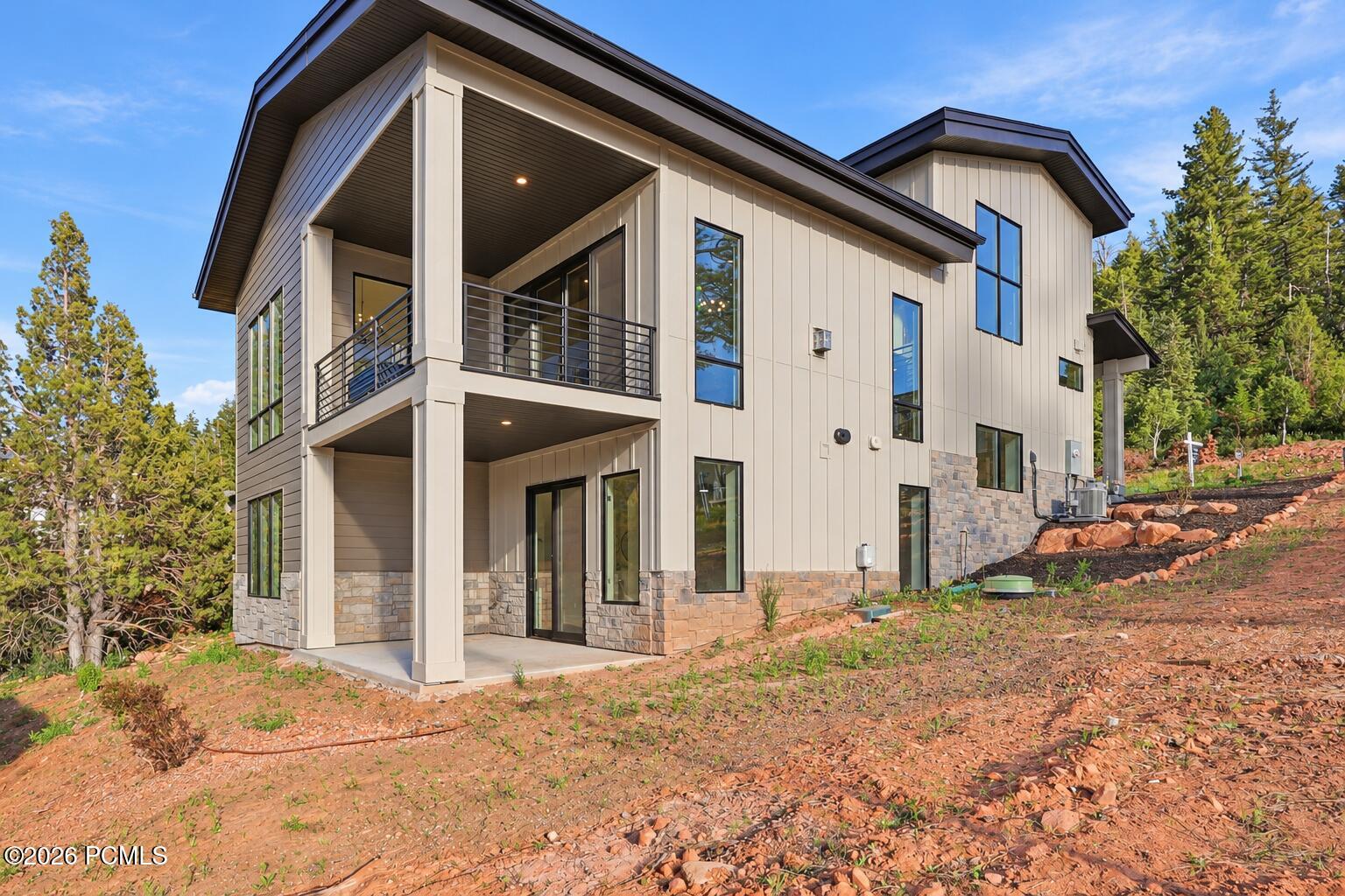 4060 W Crest Court