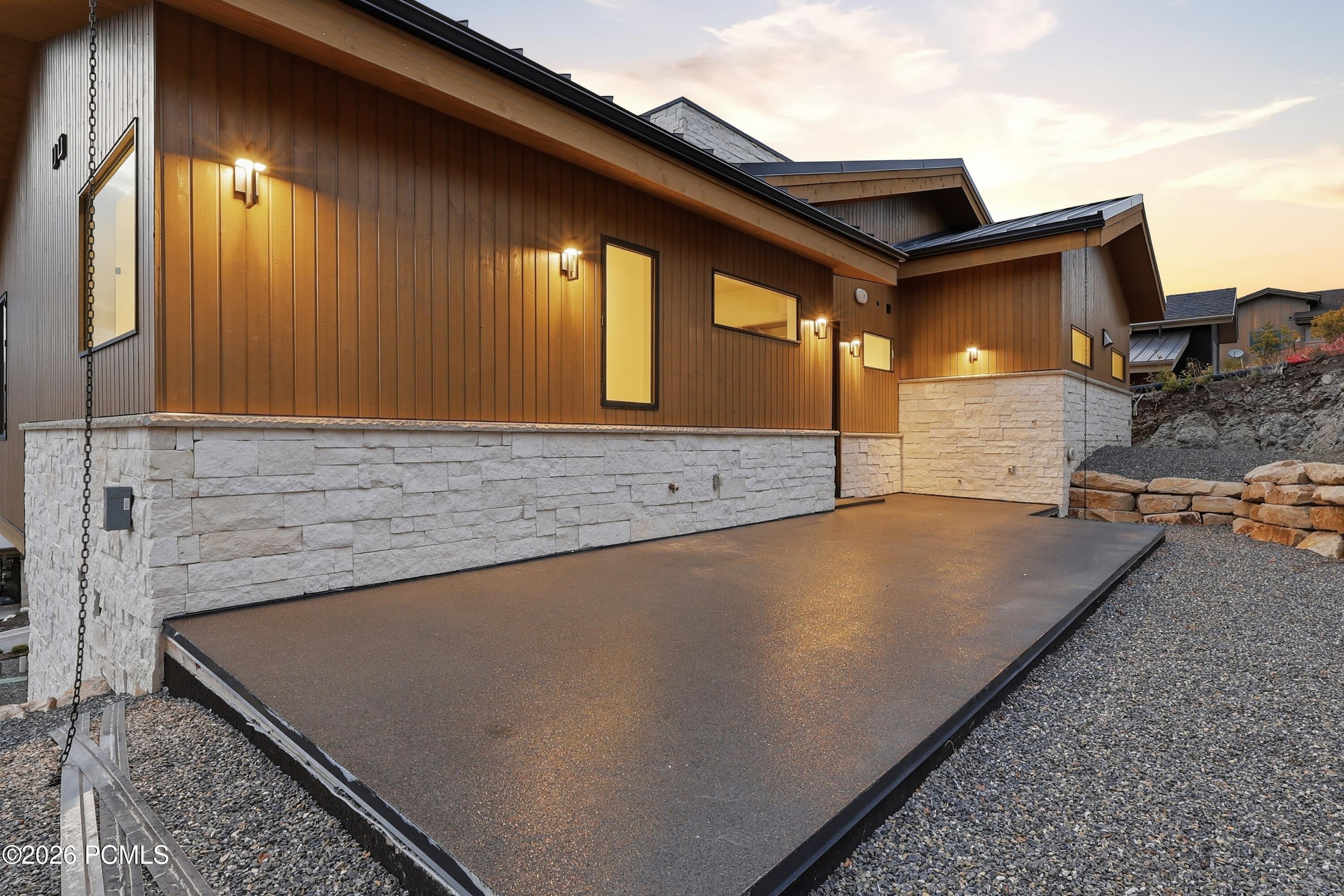 11386 N White Tail Court