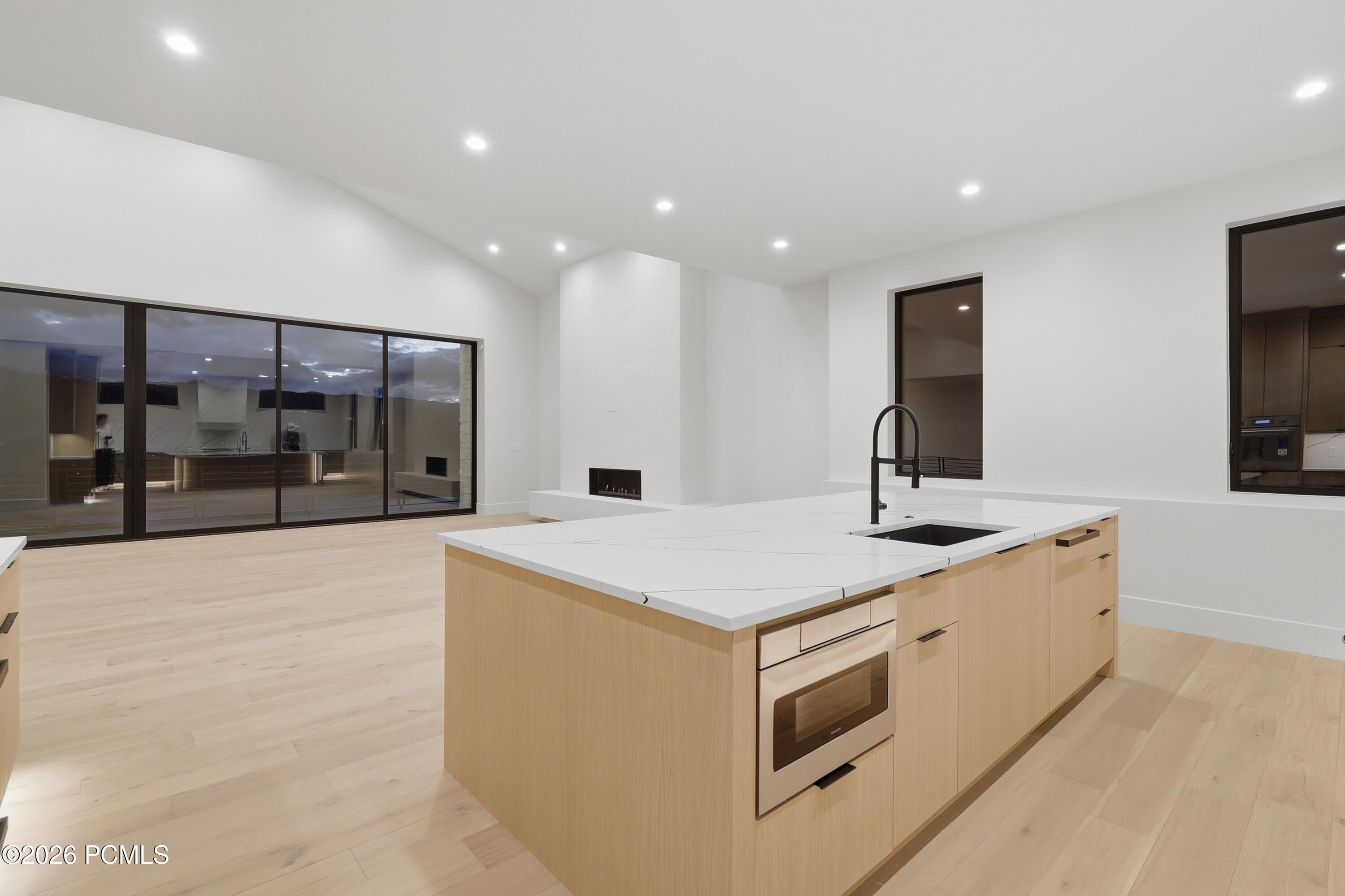 11386 N White Tail Court