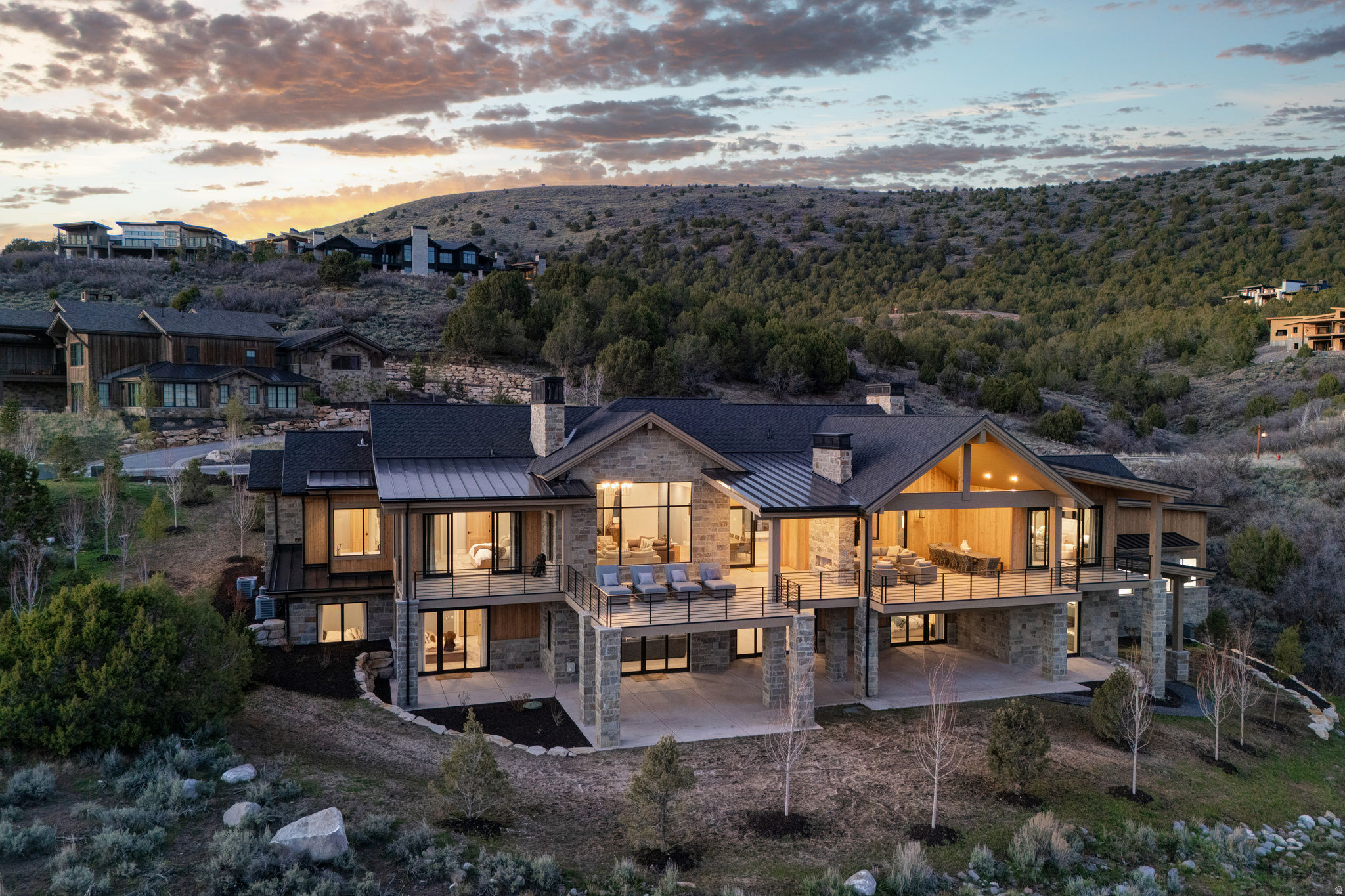 2566 E BOULDER TOP WAY