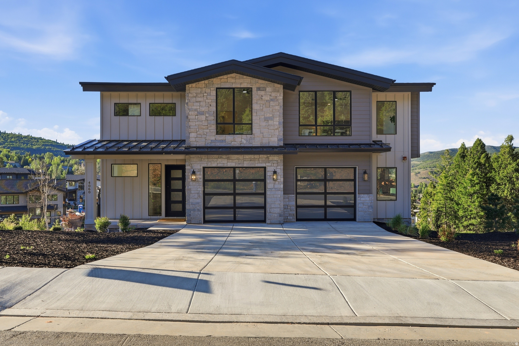 4060 W CREST CT #315