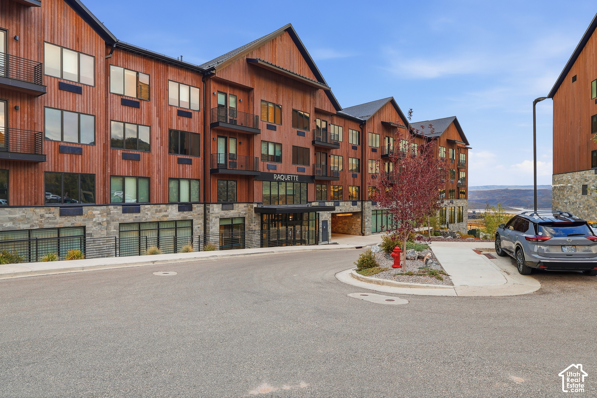 2303 W DEER HOLLOW RD #2103