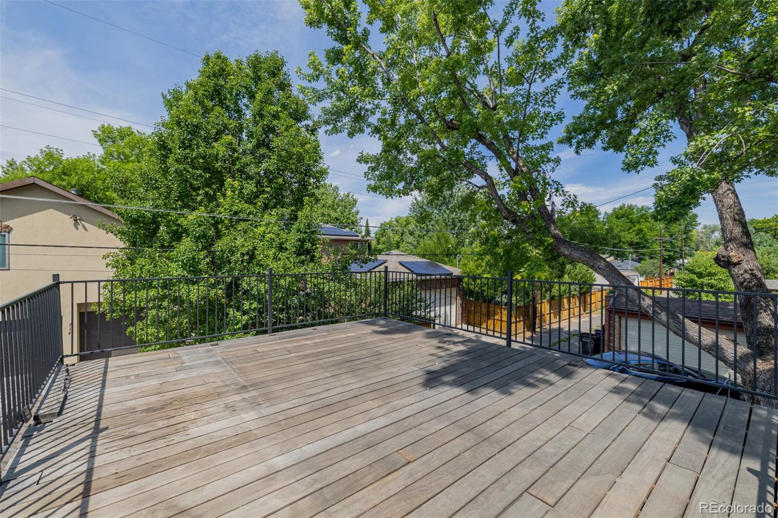 717 N Monaco Street Parkway