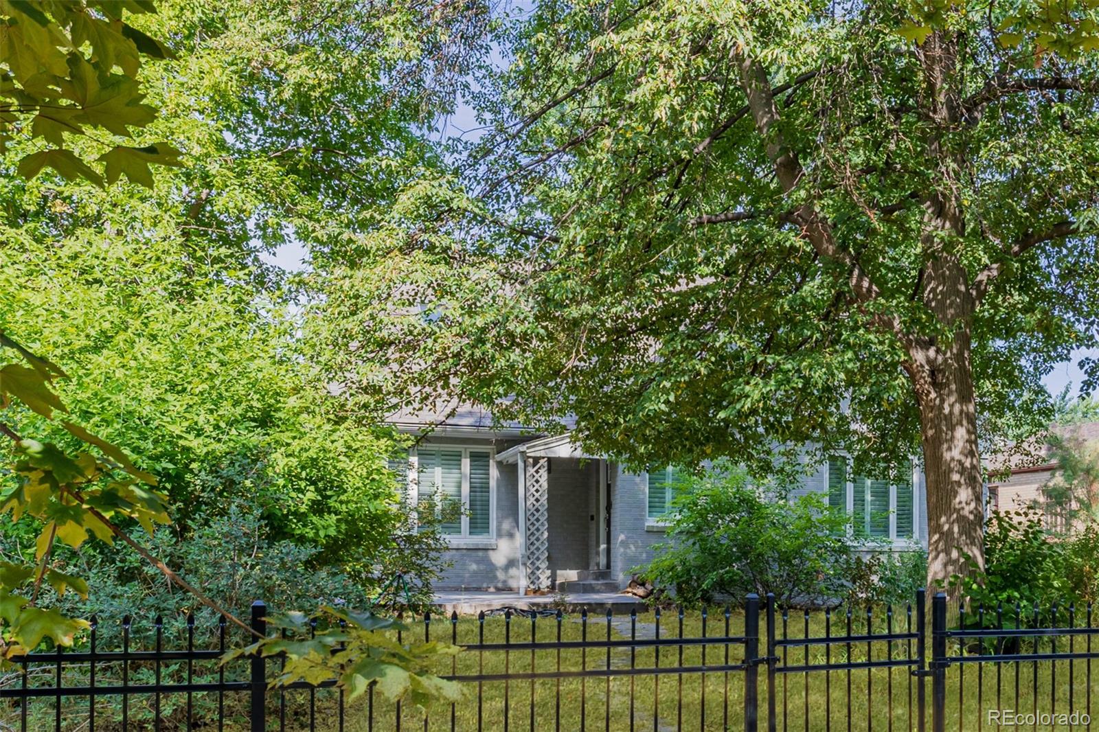 717 N Monaco Street Parkway