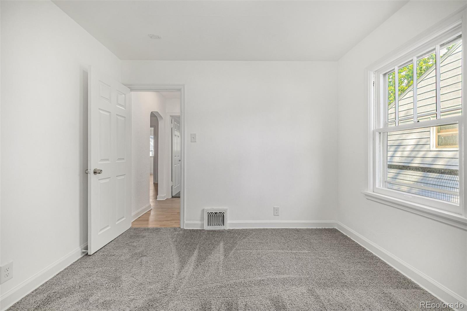 1409 S Clermont Street