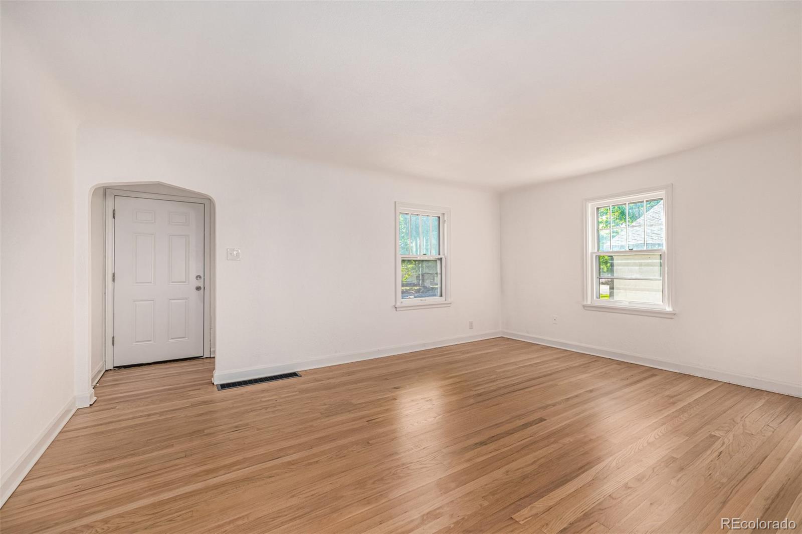 1409 S Clermont Street