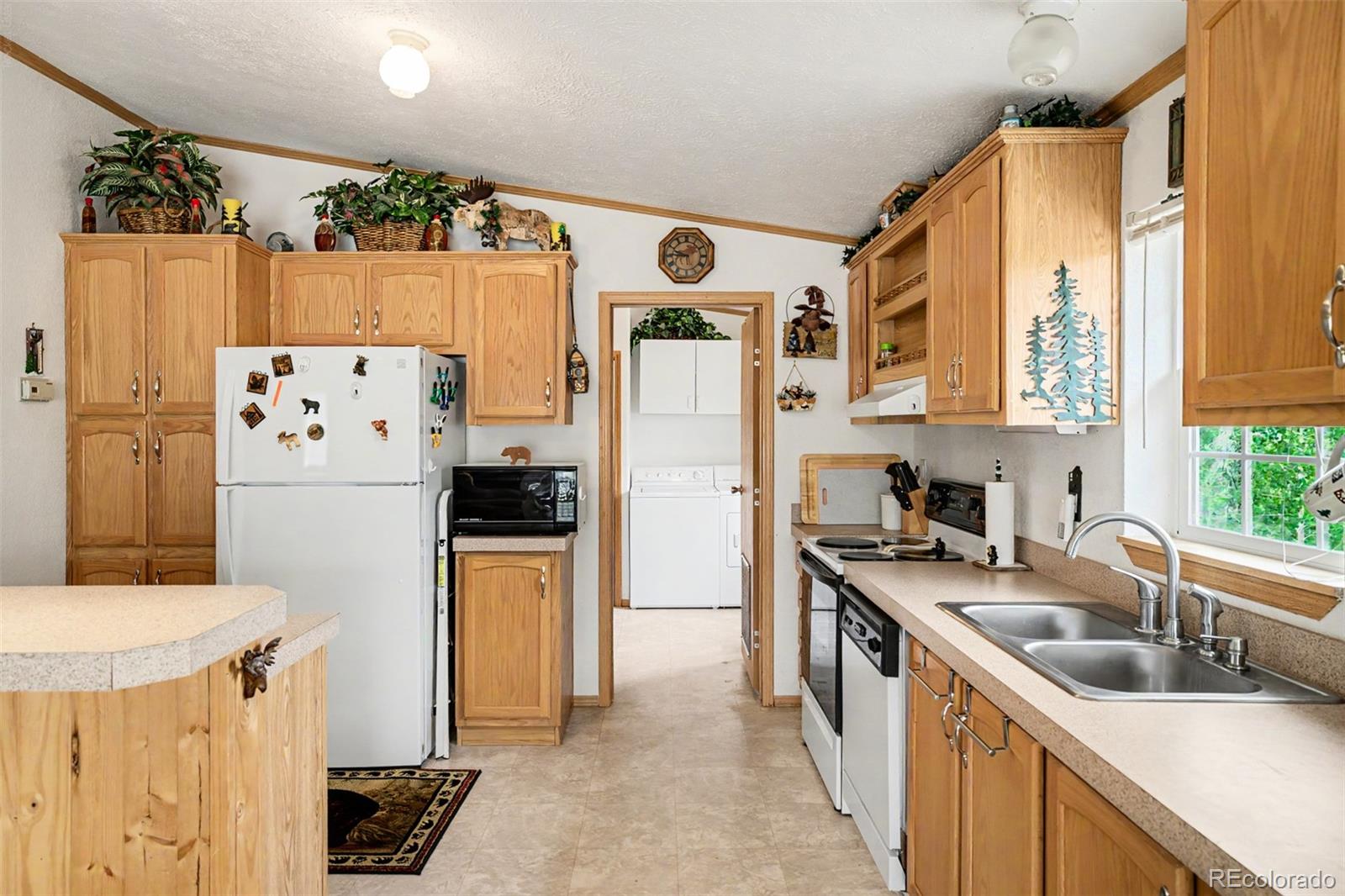 412 Bordenville Court